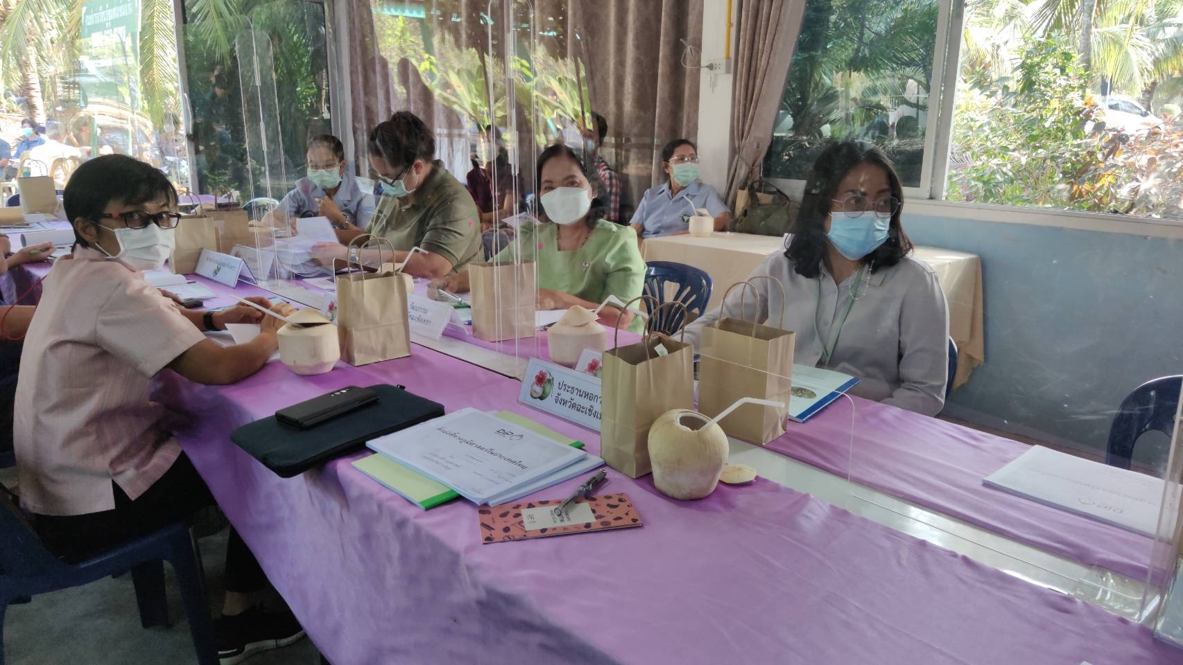 ??พช.ฉะเชิงเทรา ประชุมเชิงปฏิบัติการการจัดทำระบบควบคุมคุณภาพและมาตรฐานสินค้าสิ่งบ่งชี้ทางภูมิศาสตร์ไทย (Internal Control) สินค้ามะพร้าวน้ำหอมบางคล้า