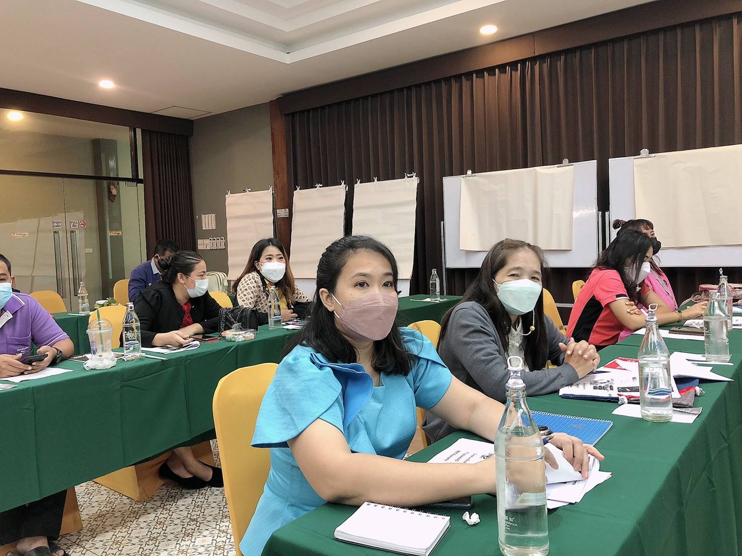 ?คัดเลือกคณะกรรมการเครือข่าย otop แปดริ้ว?