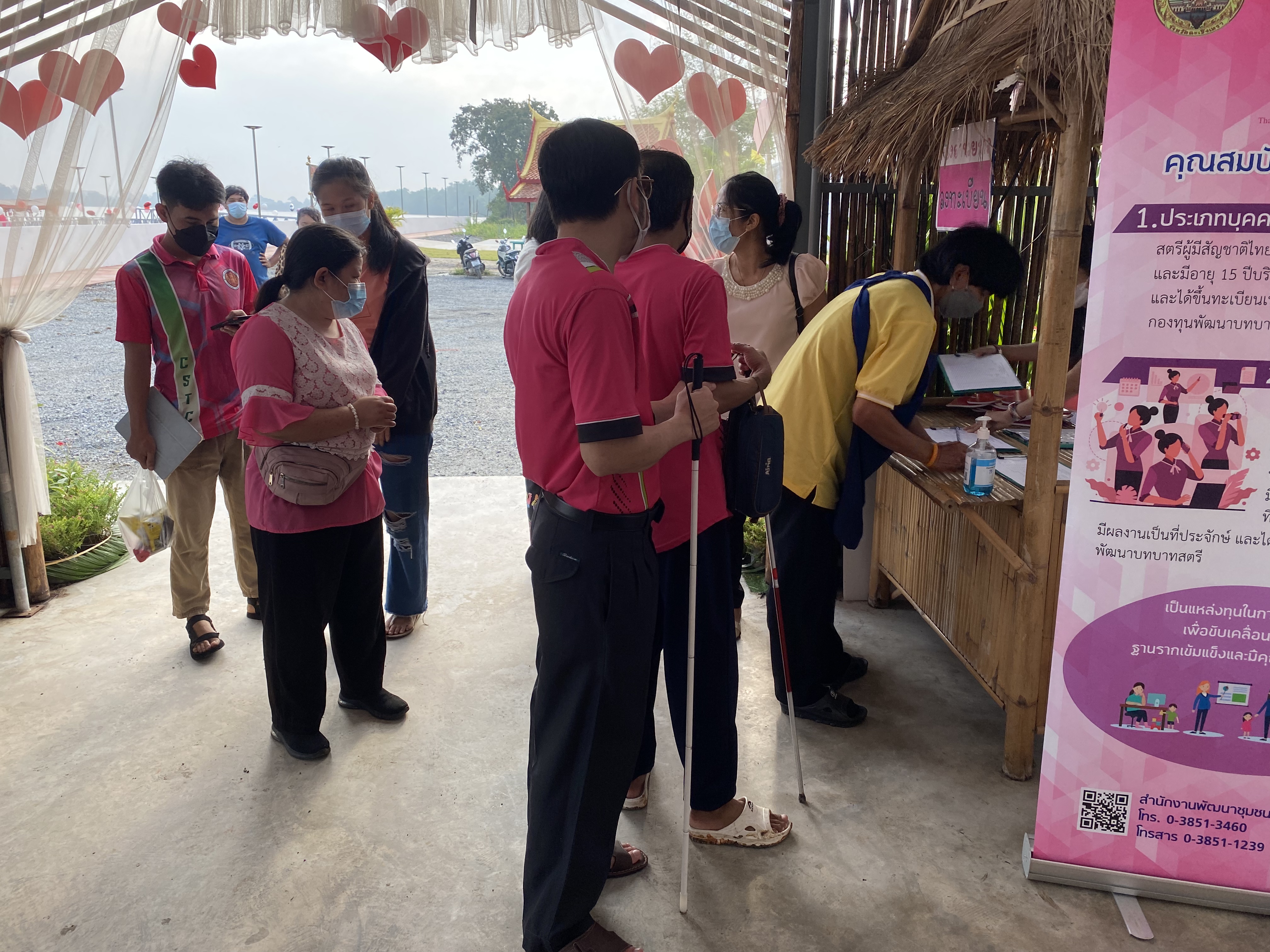 ???‍?พช.ฉะเชิงเทรา จัดโครงการส่งเสริมช่องทางการตลาดผลิตภัณฑ์กลุ่มอาชีพสมาชิกกองทุนพัฒนาบทบาทสตรี ครั้งที่ 4 และโครงการสานสัมพันธ์ครอบครัวอบอุ่นชุมชนเข้มแข็ง