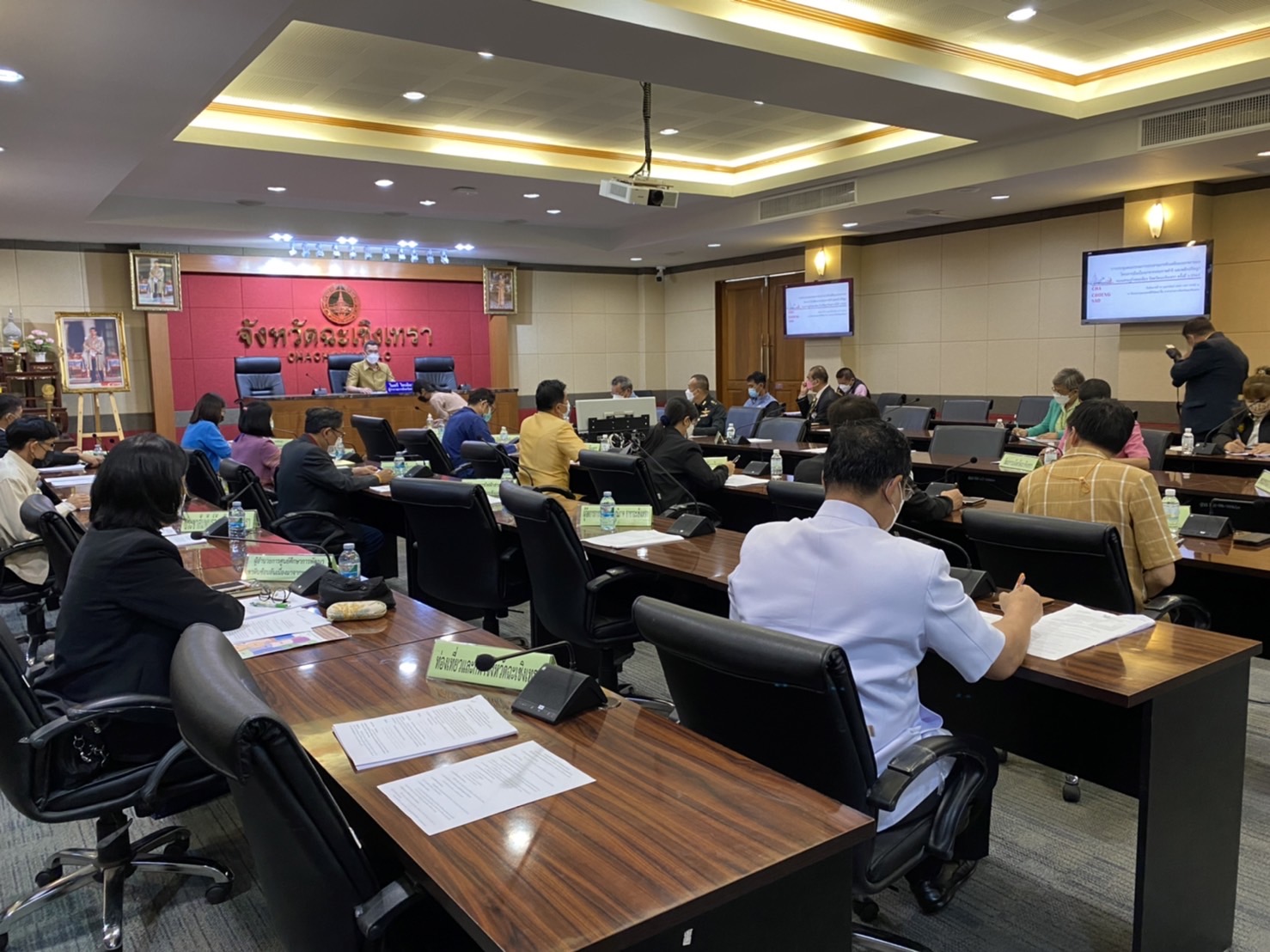 ???พช.ฉะเชิงเทรา ร่วมประชุมคณะกรรมการประสานงานการขับเคลื่อนและขยายผลโครงการอันเนื่องมาจากพระราชดำริและหลักปรัชญาของเศรษฐกิจพอเพียง ครั้งที่ 1/2565