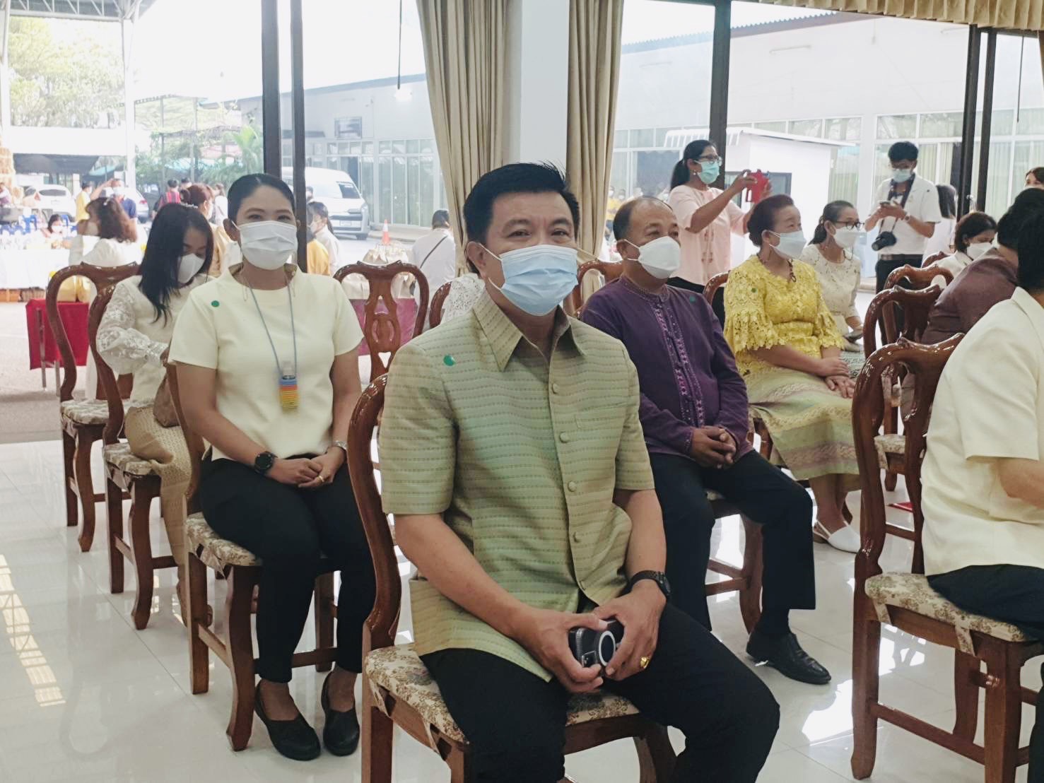 ?? สำนักงานพัฒนาชุมชนจังหวัดฉะเชิงเทราร่วมพิธีทำบุญตักบาตร เนื่องในเทศกาลวันมาฆบูชา ??