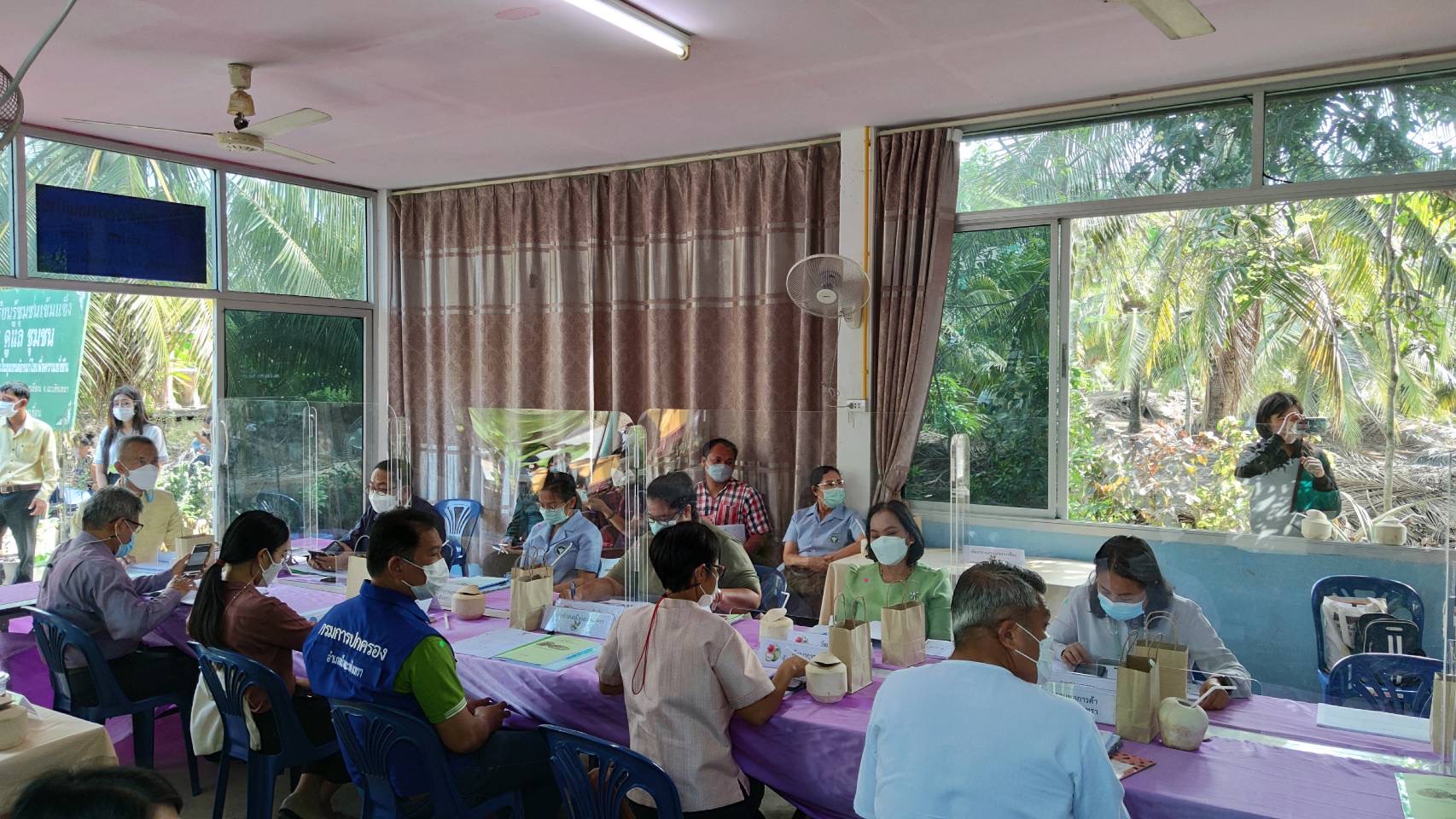 ??พช.ฉะเชิงเทรา ประชุมเชิงปฏิบัติการการจัดทำระบบควบคุมคุณภาพและมาตรฐานสินค้าสิ่งบ่งชี้ทางภูมิศาสตร์ไทย (Internal Control) สินค้ามะพร้าวน้ำหอมบางคล้า