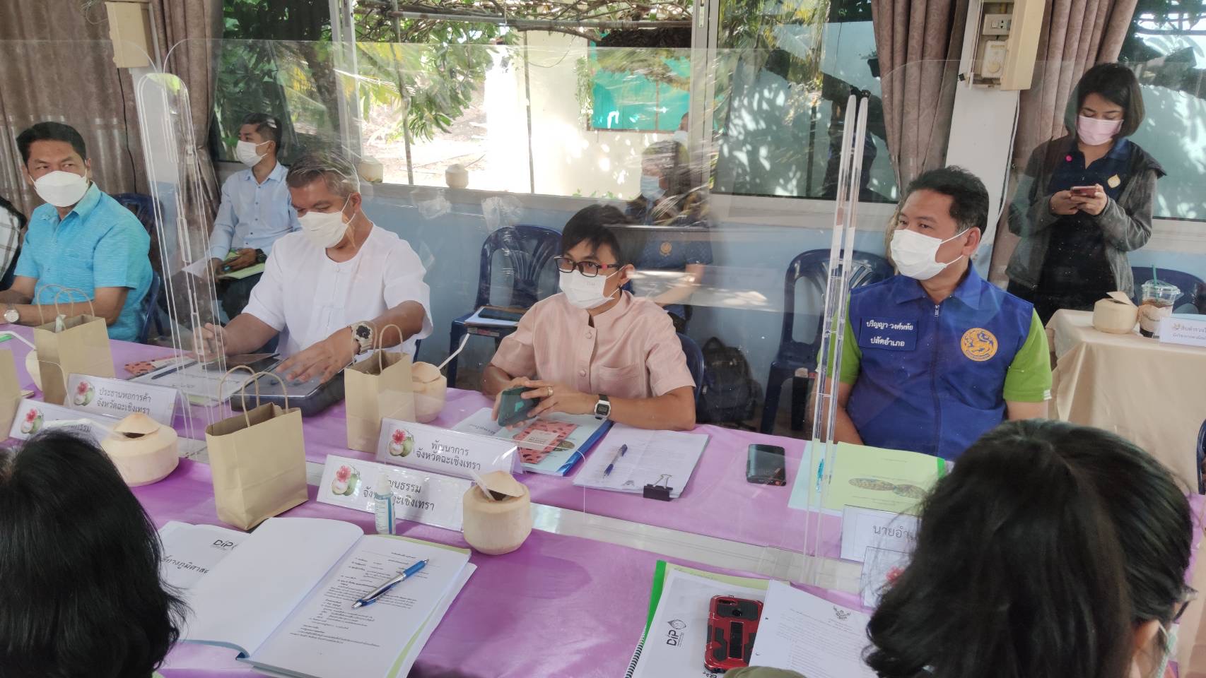 ??พช.ฉะเชิงเทรา ประชุมเชิงปฏิบัติการการจัดทำระบบควบคุมคุณภาพและมาตรฐานสินค้าสิ่งบ่งชี้ทางภูมิศาสตร์ไทย (Internal Control) สินค้ามะพร้าวน้ำหอมบางคล้า