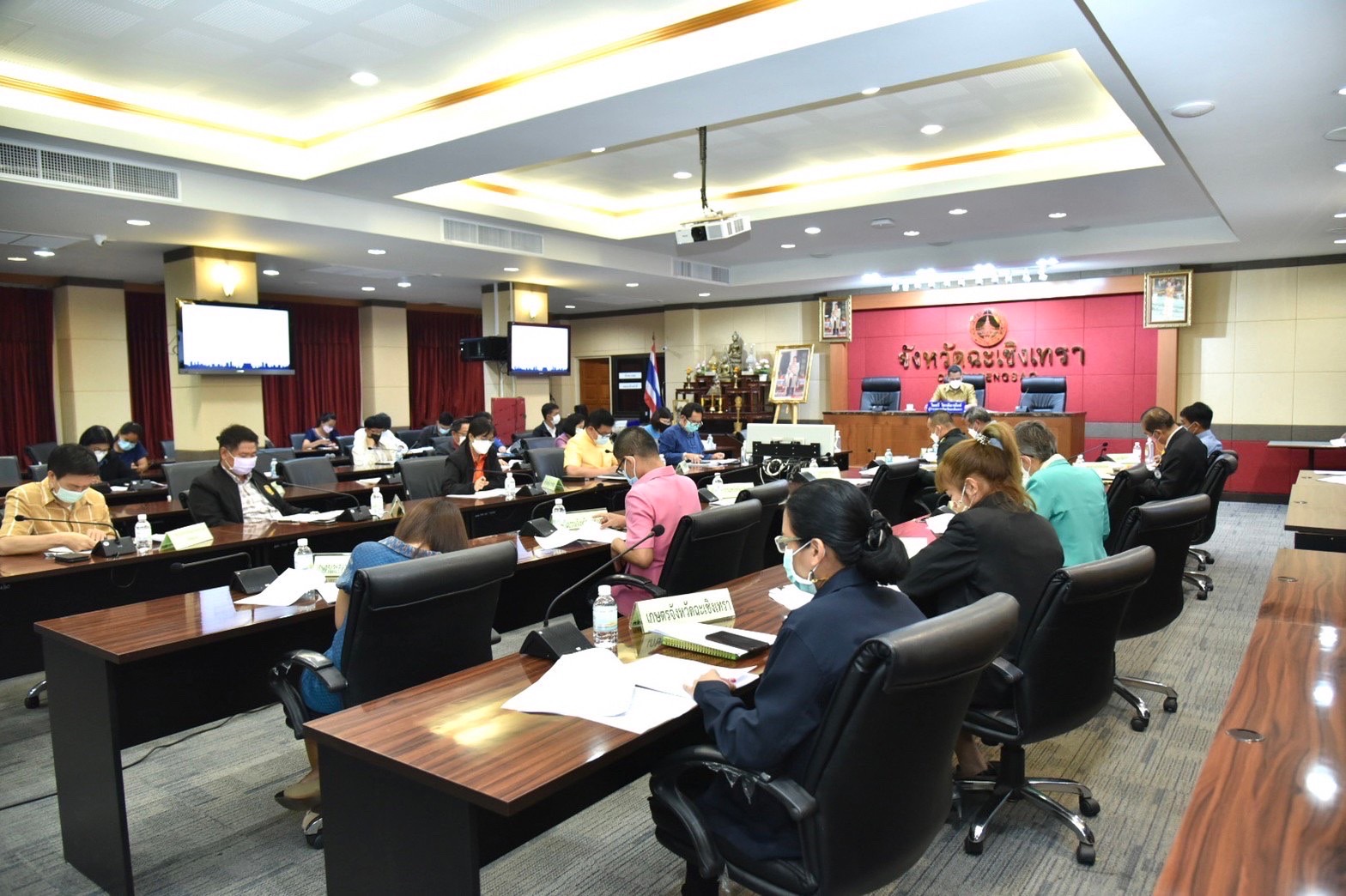 ???พช.ฉะเชิงเทรา ร่วมประชุมคณะกรรมการประสานงานการขับเคลื่อนและขยายผลโครงการอันเนื่องมาจากพระราชดำริและหลักปรัชญาของเศรษฐกิจพอเพียง ครั้งที่ 1/2565