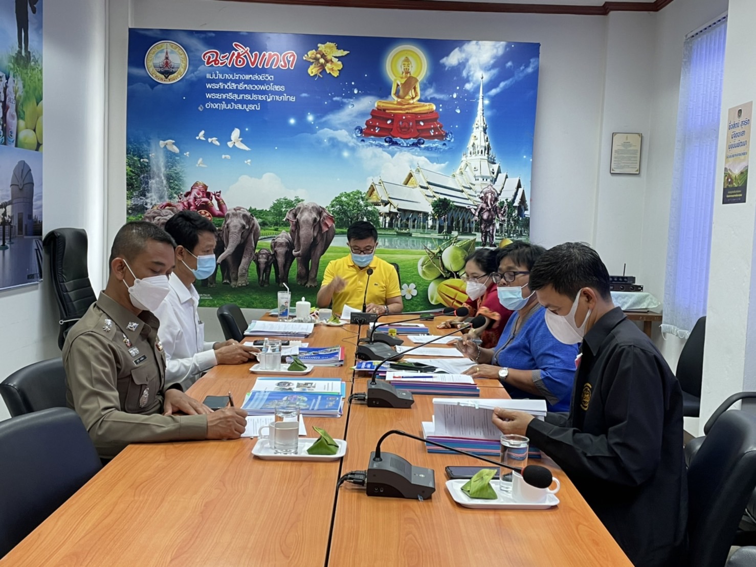 ???พช.ฉะเชิงเทรา ประชุมคณะทำงานประกวดและคัดเลือกหมู่บ้านกองทุนแม่ของแผ่นดินดีเด่นระดับจังหวัด ประจำปีงบประมาณ พ.ศ.2565 ครั้งที่ 1/2565