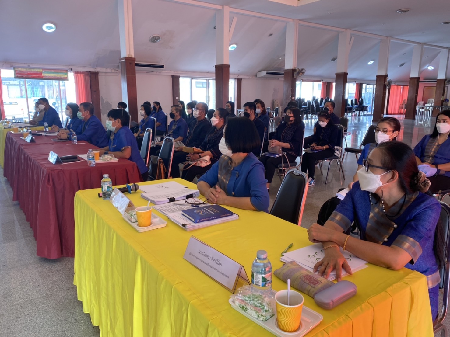 ??✈️พช.ฉะเชิงเทรา ประชุมขับเคลื่อนการดำเนินงานกลุ่มอำเภอ (กลุ่มสวรรณภูมิ) การนิเทศ ติดตาม ส่งเสริม และสนับสนุนการดำเนินงานพัฒนาชุมชนจังหวัดฉะเชิงเทรา ประจำปีงบประมาณ พ.ศ.2565 พร้อมลงนามบันทึกข้อตกลงการดำเนินงานตัวชี้วัดและค่าเป้าหมายการประเมินผลการปฏิบัติราชการ