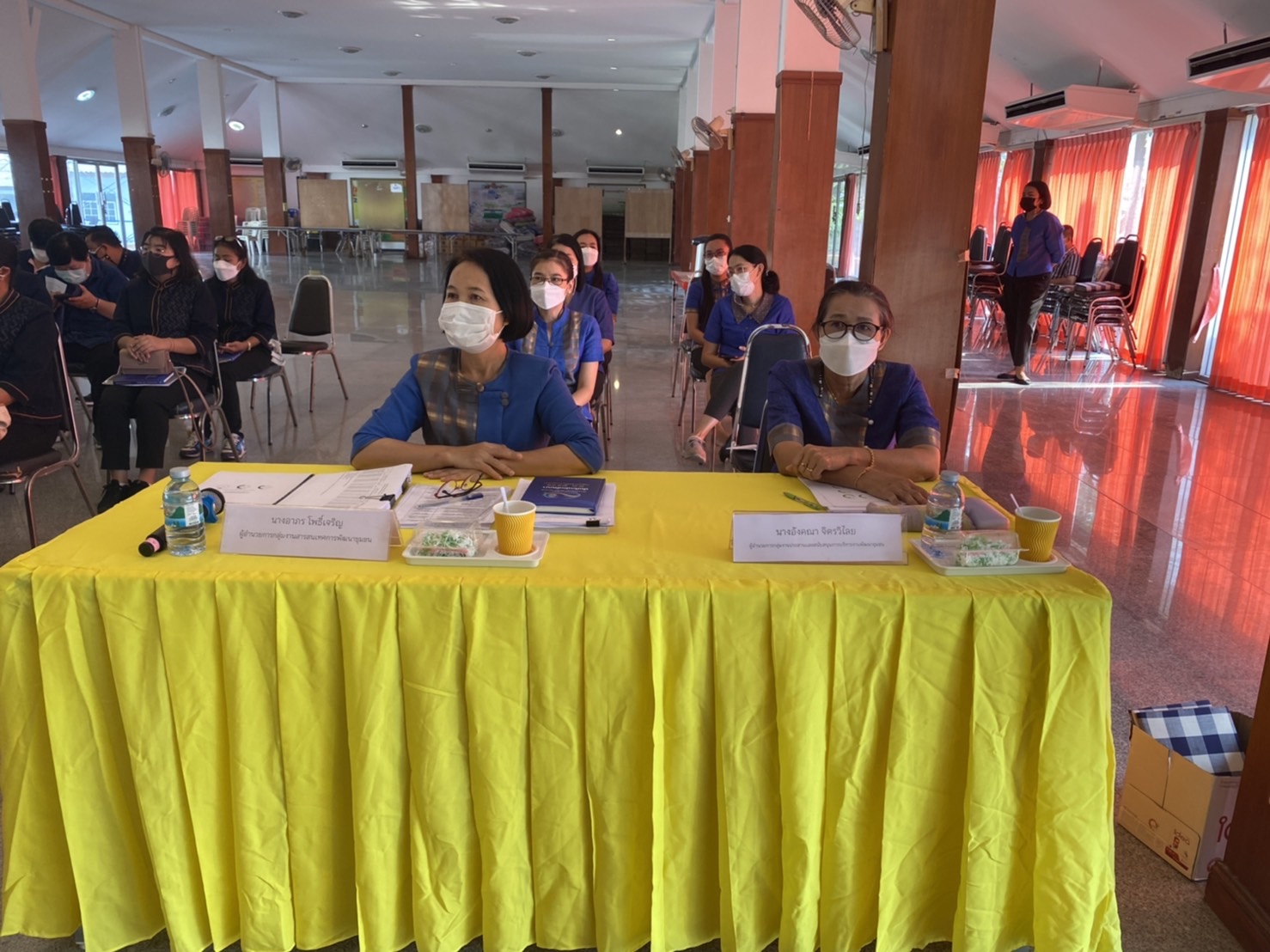 ??✈️พช.ฉะเชิงเทรา ประชุมขับเคลื่อนการดำเนินงานกลุ่มอำเภอ (กลุ่มสวรรณภูมิ) การนิเทศ ติดตาม ส่งเสริม และสนับสนุนการดำเนินงานพัฒนาชุมชนจังหวัดฉะเชิงเทรา ประจำปีงบประมาณ พ.ศ.2565 พร้อมลงนามบันทึกข้อตกลงการดำเนินงานตัวชี้วัดและค่าเป้าหมายการประเมินผลการปฏิบัติราชการ