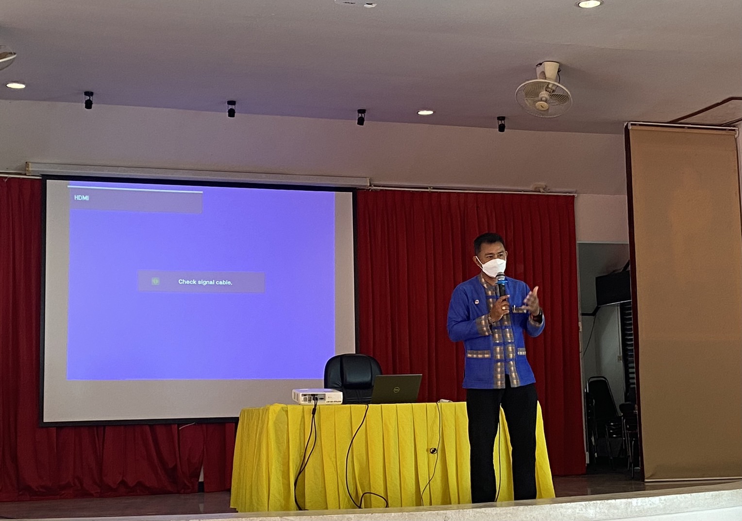 ??✈️พช.ฉะเชิงเทรา ประชุมขับเคลื่อนการดำเนินงานกลุ่มอำเภอ (กลุ่มสวรรณภูมิ) การนิเทศ ติดตาม ส่งเสริม และสนับสนุนการดำเนินงานพัฒนาชุมชนจังหวัดฉะเชิงเทรา ประจำปีงบประมาณ พ.ศ.2565 พร้อมลงนามบันทึกข้อตกลงการดำเนินงานตัวชี้วัดและค่าเป้าหมายการประเมินผลการปฏิบัติราชการ