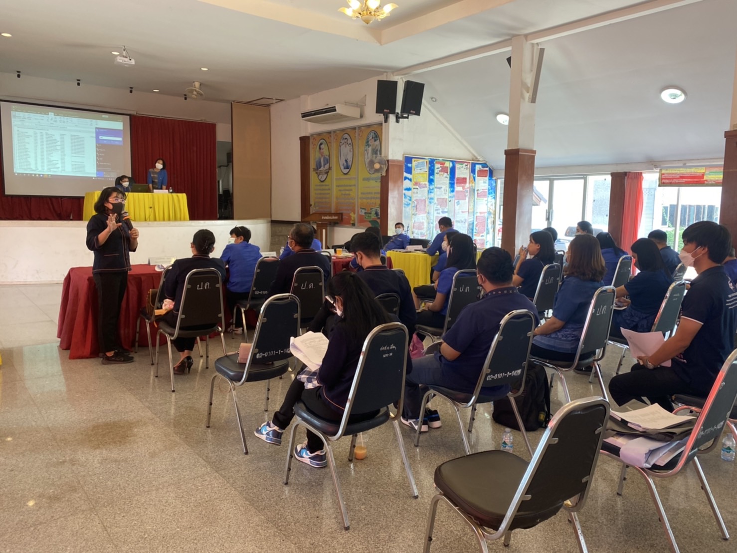 ??✈️พช.ฉะเชิงเทรา ประชุมขับเคลื่อนการดำเนินงานกลุ่มอำเภอ (กลุ่มสวรรณภูมิ) การนิเทศ ติดตาม ส่งเสริม และสนับสนุนการดำเนินงานพัฒนาชุมชนจังหวัดฉะเชิงเทรา ประจำปีงบประมาณ พ.ศ.2565 พร้อมลงนามบันทึกข้อตกลงการดำเนินงานตัวชี้วัดและค่าเป้าหมายการประเมินผลการปฏิบัติราชการ