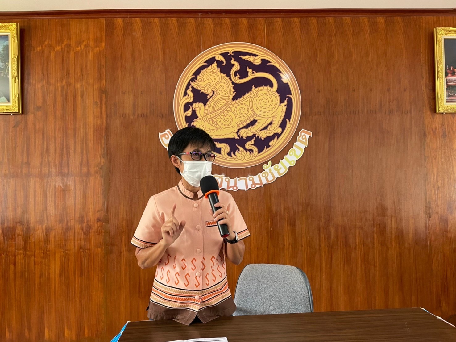 ??✈️พช.ฉะเชิงเทรา ประชุมขับเคลื่อนการดำเนินงานกลุ่มอำเภอ (กลุ่มอ่างฤาไน) การนิเทศ ติดตาม ส่งเสริม และสนับสนุนการดำเนินงานพัฒนาชุมชนจังหวัดฉะเชิงเทรา ประจำปีงบประมาณ พ.ศ.2565 พร้อมลงนามบันทึกข้อตกลงการดำเนินงานตัวชี้วัดและค่าเป้าหมายการประเมินผลการปฏิบัติราชการ