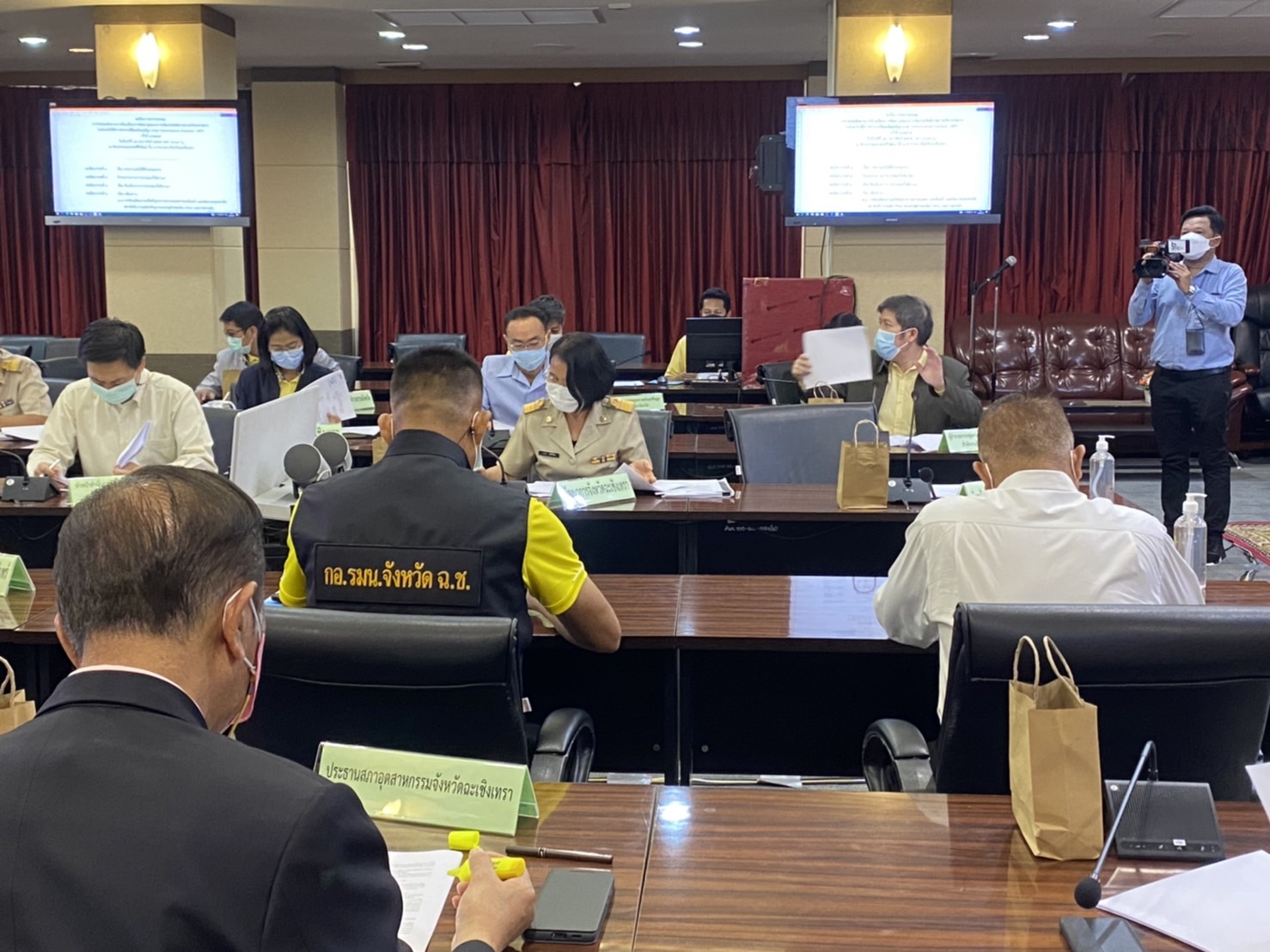 ??พช.ฉะเชิงเทรา ร่วมประชุมการขับเคลื่อนการพัฒนารูปแบบการเพิ่มประสิทธิภาพการบริหารราชการในจังหวัดให้มีการทำงานที่มีผลสัมฤทธิ์สูง ประจำปีงบประมาณ พ.ศ.2565