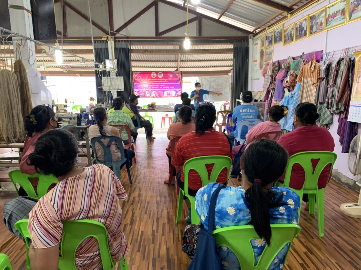 ???พช.ฉะเชิงเทรา ดำเนินโครงการส่งเสริมและพัฒนาเกษตรกร และสถาบันเกษตรให้มีความเข้มแข็งตามหลักปรัชญาของเศรษฐกิจพอเพียง