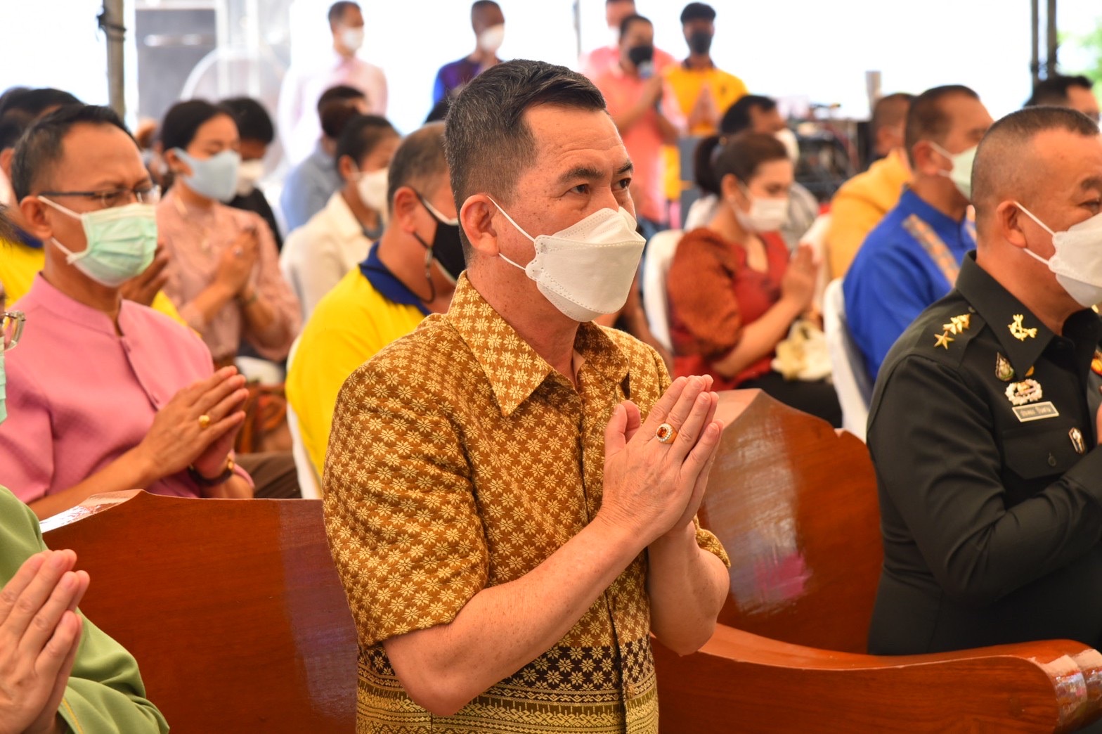 ???พช.ฉะเชิงเทรา ร่วมทอดผ้าป่าสามัคคีเพื่อสมทบทุนก่อสร้างพระเจดีย์มหาธาตุศรีสุวรรณคีรี (วัดเขาดงยาง)