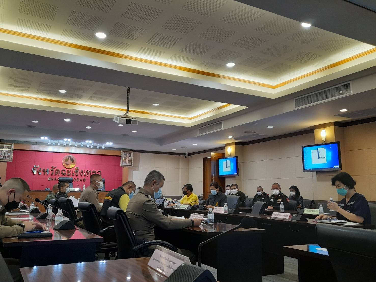 ???พช.ฉะเชิงเทรา ร่วมประชุมรับฟังเพื่อชี้แจงแผนและคำสั่งการปฏิบัติถวายความปลอดภัยฯ สมเด็จพระกนิษฐาธิราชเจ้า กรมสมเด็จพระเทพรัตนราชสุดาฯ สยามบรมราชกุมารี เสด็จพระราชดำเนินไปทอดพระเนตรโครงการศูนย์ศึกษาการพัฒนาเขาหินซ้อนอันเนื่องมาจากพระราชดำริ และเสด็จพระราชดำเนินไปในการพระราชทานเพลิงศพ พระธรรมมังคลาจารย์ (ประยงค์ ปิยวณฺโณ)