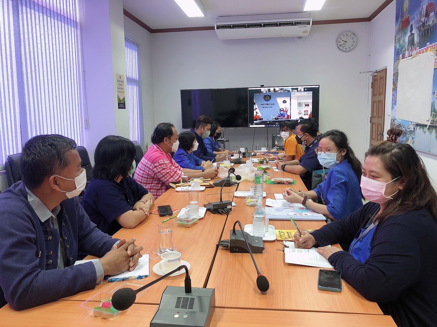 ???‍??พช.ฉะเชิงเทรา ร่วมประชุมรับฟังการชี้แจงการใช้งานระบบ OTOP Big Data และการลงทะเบียนผู้ผลิต ผู้ประกอบการ OTOP ผ่านระบบ zoom cloud meeting