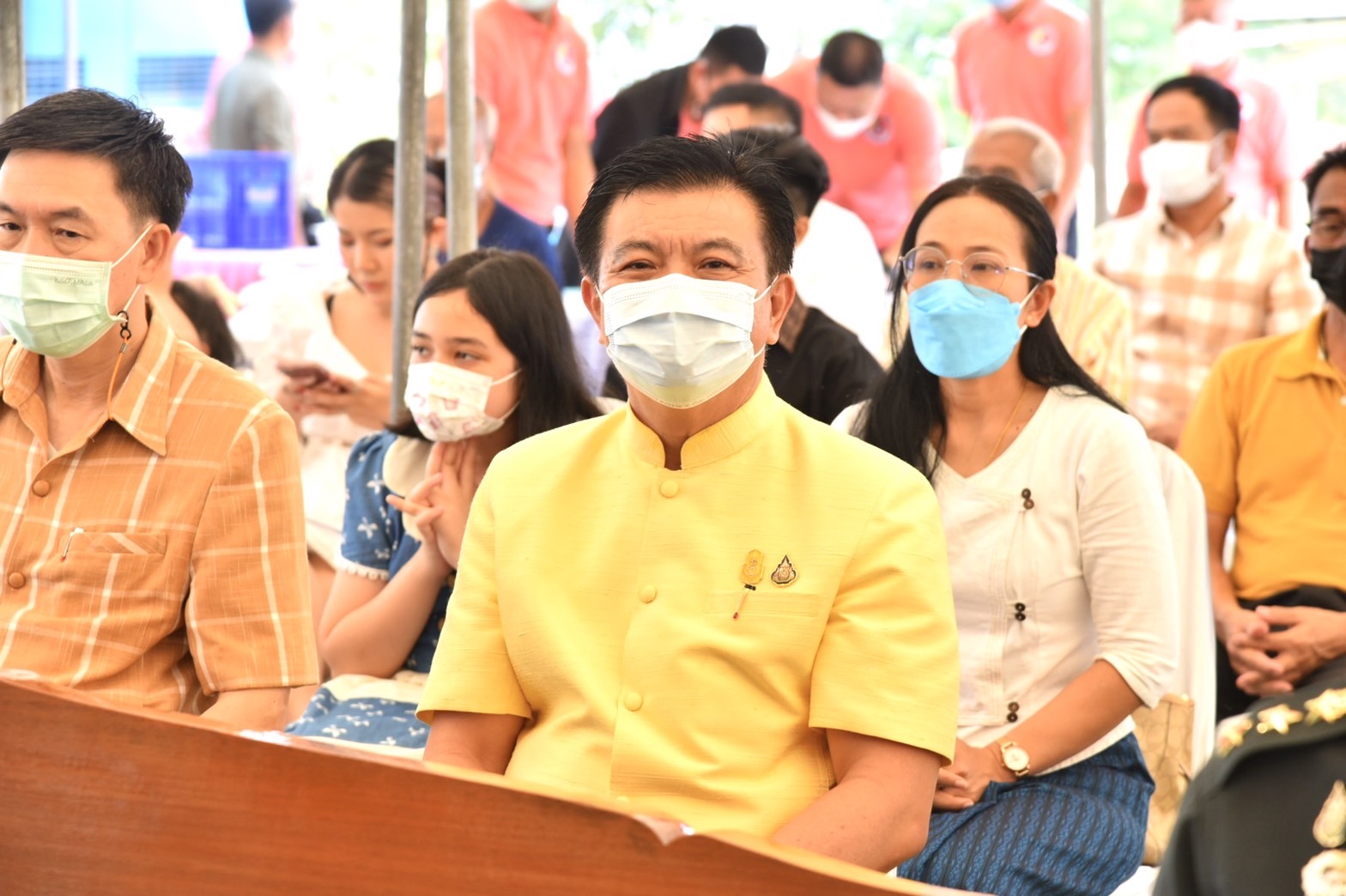 ???พช.ฉะเชิงเทรา ร่วมทอดผ้าป่าสามัคคีเพื่อสมทบทุนก่อสร้างพระเจดีย์มหาธาตุศรีสุวรรณคีรี (วัดเขาดงยาง)