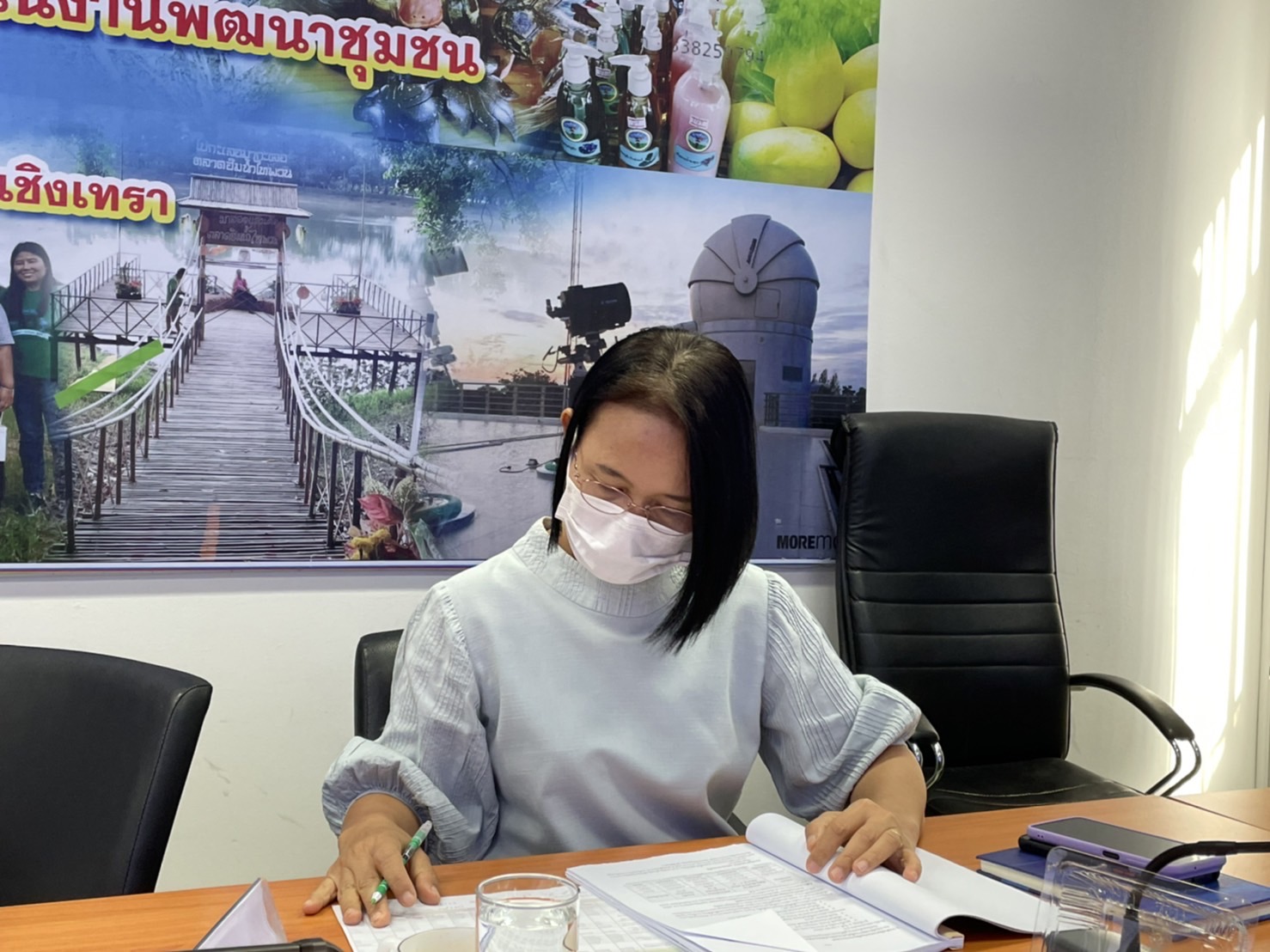 ??พช.ฉะเชิงเทรา ร่วมประชุมเชิงปฏิบัติการตรวจติดตามผลการดำเนินงานของหน่วยรับตรวจ รายไตรมาส ครั้งที่ 2/2565 ผ่านระบบออนไลน์