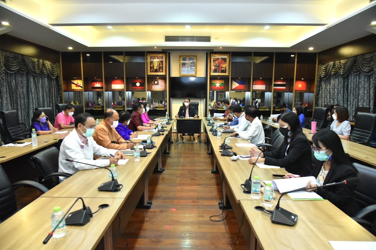 ????พช.ฉะเชิงเทรา ร่วมประชุมเตรียมความพร้อมการจัดพิธีอัญเชิญพระพุทธโสธรจำลอง ขนาด 29 นิ้ว