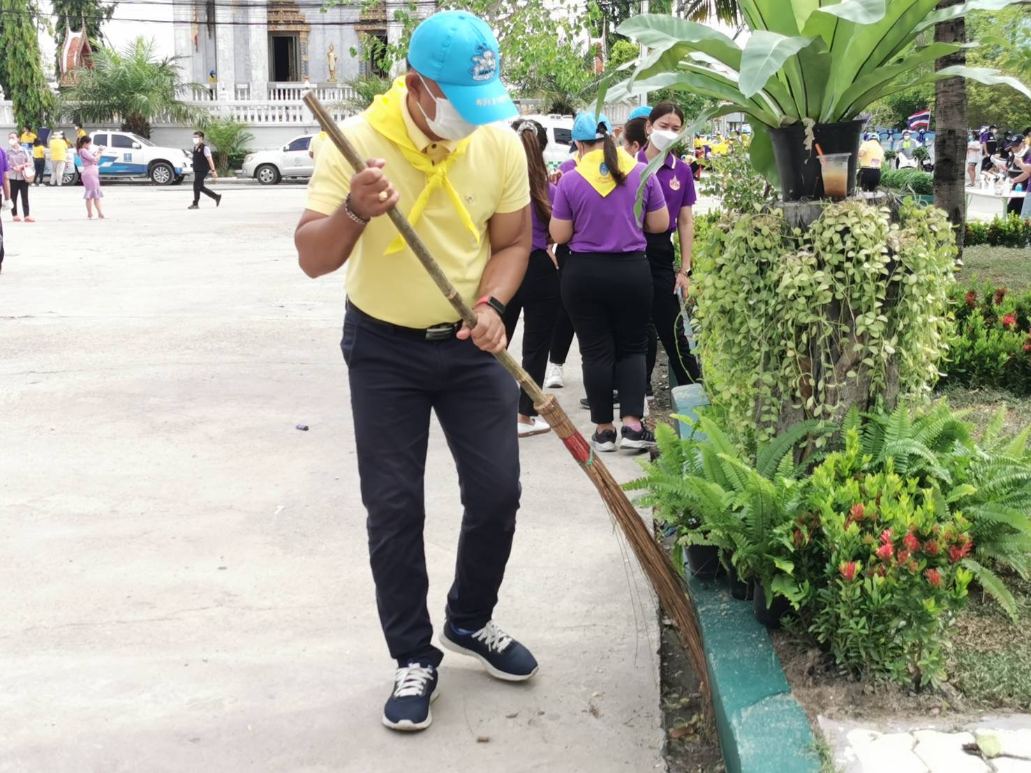 ???พช.ฉะเชิงเทรา ร่วมกิจกรรมจิตอาสาพัฒนา และพิธีบรรพชาอุปสมบทเฉลิมพระเกียรติฯ เนื่องในวันคล้าย วันพระราชสมภพ สมเด็จพระกนิษฐาธิราชเจ้า กรมสมเด็จพระเทพรัตนราชสุดาฯ สยามบรมราชกุมารี พระชนมพรรษาครบ 67 พรรษา