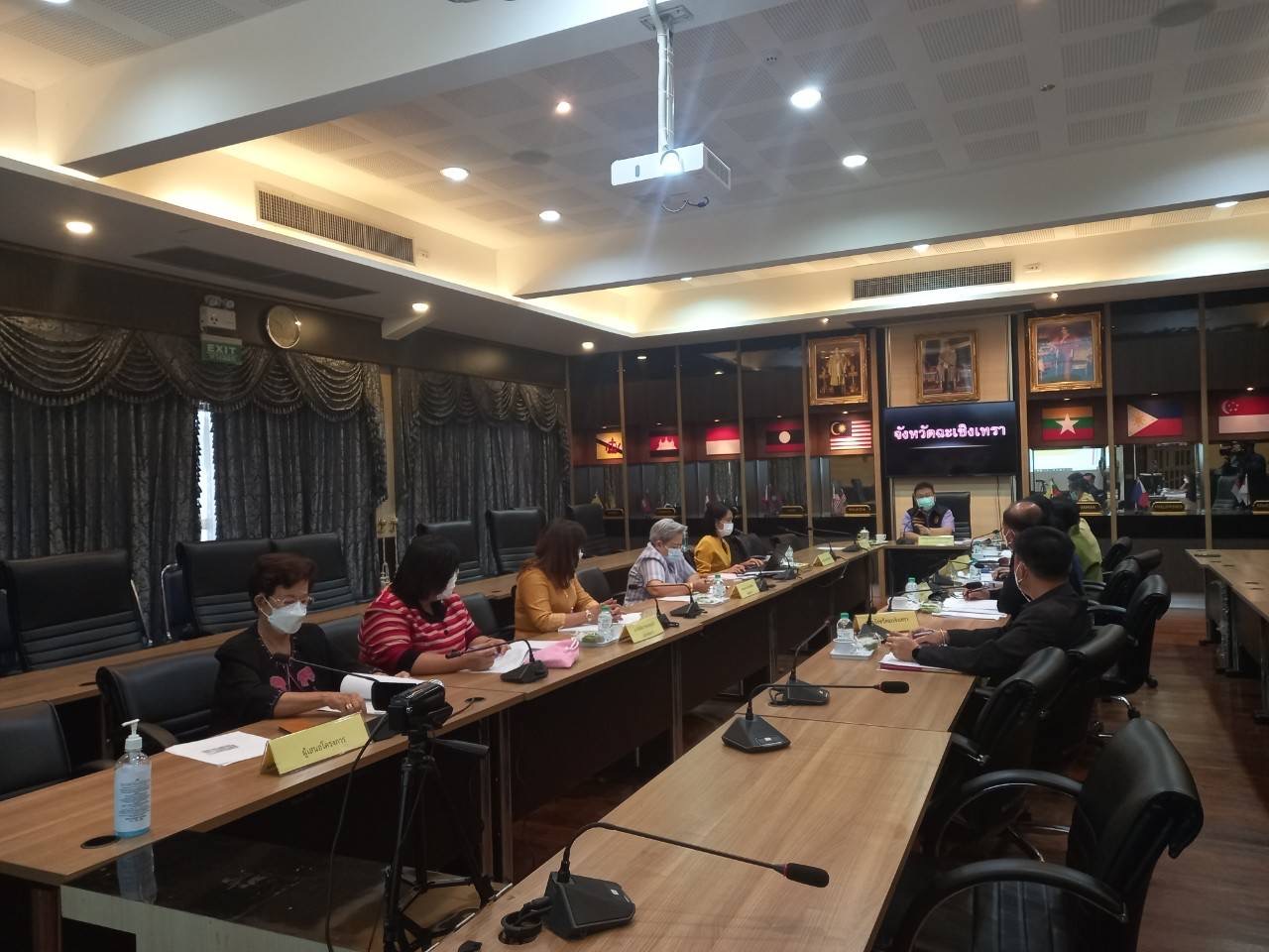 ???130 ปี กระทรวงมหาดไทย ? ฉะเชิงเทรา :แม่น้ำบางปะกงแหล่งชีวิต พระศักดิ์สิทธิ์หลวงพ่อโสธร พระยาศรีสุนทรปราชญ์ภาษาไทย เขาอ่างฤาไนป่าสมบูรณ์ ? ??พช.ฉะเชิงเทรา ประชุมคณะอนุกรรมการบริหารกองทุนพัฒนาบทบาทสตรี​ ครั้งที่​ 4/2565​