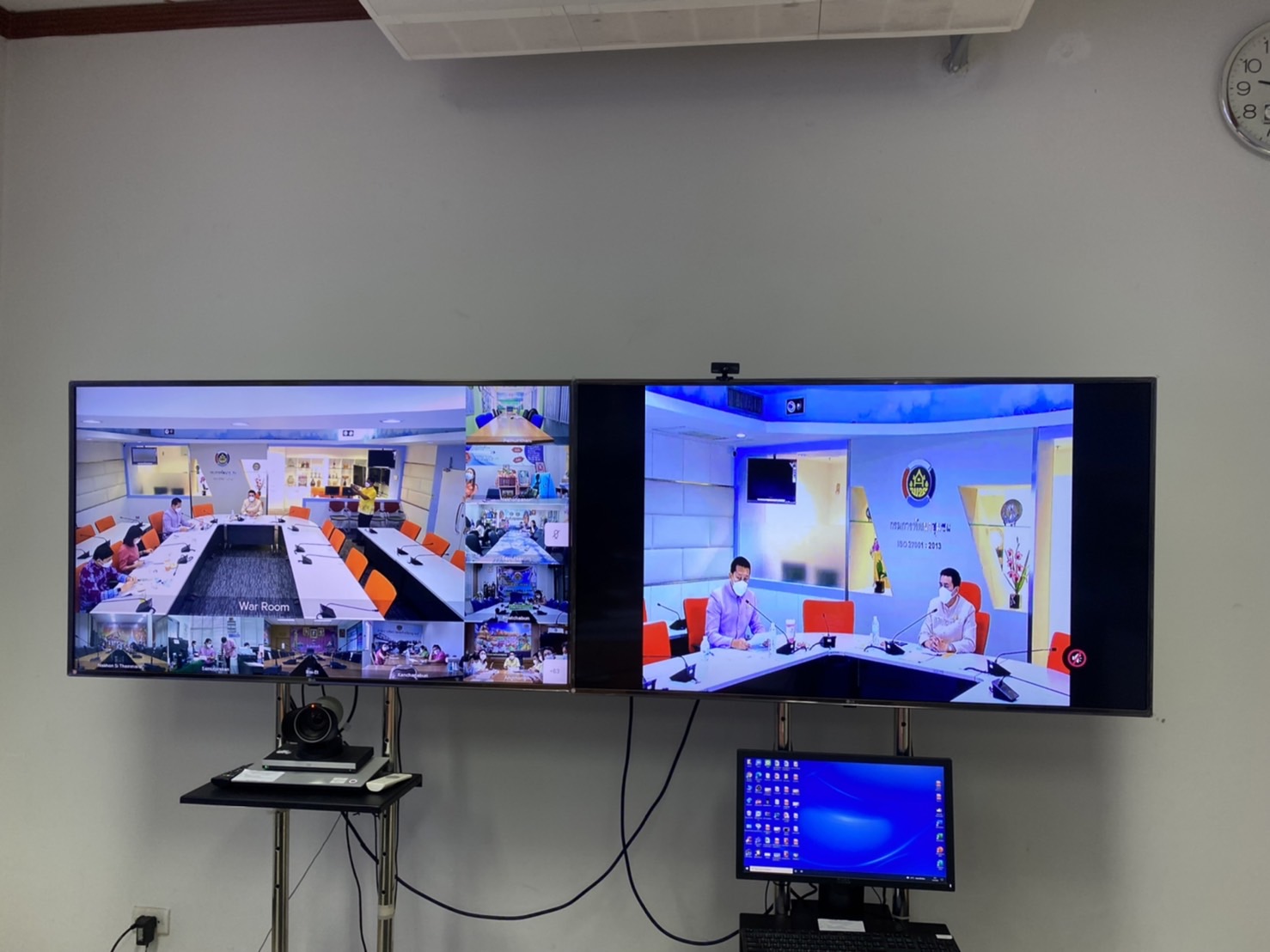 ???พช.ฉะเชิงเทรา ร่วมประชุมชี้แจงแนวทางการดำเนินงานโครงการพัฒนาชุมชนใสสะอาด ประจําปีงบประมาณ พ.ศ.2565 ผ่านระบบวีดิทัศน์ทางไกล (Video Conference)