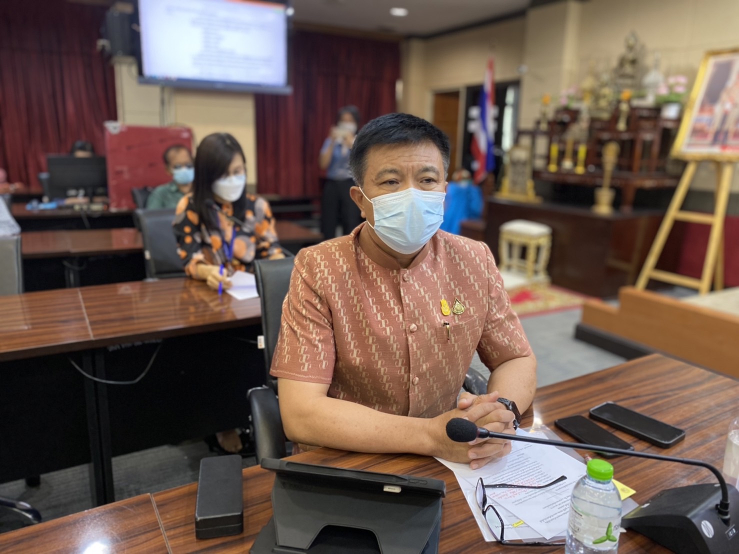 ???130 ปี กระทรวงมหาดไทย ? ฉะเชิงเทรา :แม่น้ำบางปะกงแหล่งชีวิต พระศักดิ์สิทธิ์หลวงพ่อโสธร พระยาศรีสุนทรปราชญ์ภาษาไทย เขาอ่างฤาไนป่าสมบูรณ์ ? ศจพ.ฉะเชิงเทรา “สานพลัง บวร ร่วมแรง 7 ภาคี แก้จนคนแปดริ้ว” รายงานความก้าวหน้าการขจัดความยากจนและพัฒนาคนทุกช่วงวัยอย่างยั่งยืนตามหลักปรัชญาของเศรษฐกิจพอเพียง ในระดับพื้นที่  ???พช.ฉะเชิงเทรา ประชุมซักซ้อมแนวทางการขับเคลื่อนศูนย์อำนวยการขจัดความยากจนและพัฒนาคนทุกช่วงวัยอย่างยั่งยืนตามหลักปรัชญาของเศรษฐกิจพอเพียง (ศจพ.) ผ่านกลไก มูลนิธิ สมาคม และภาคีเครือข่ายในพื้นที่จังหวัดฉะเชิงเทรา ครั้งที่ 1/2565