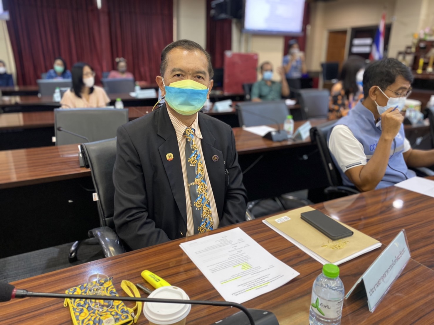 ???130 ปี กระทรวงมหาดไทย ? ฉะเชิงเทรา :แม่น้ำบางปะกงแหล่งชีวิต พระศักดิ์สิทธิ์หลวงพ่อโสธร พระยาศรีสุนทรปราชญ์ภาษาไทย เขาอ่างฤาไนป่าสมบูรณ์ ? ศจพ.ฉะเชิงเทรา “สานพลัง บวร ร่วมแรง 7 ภาคี แก้จนคนแปดริ้ว” รายงานความก้าวหน้าการขจัดความยากจนและพัฒนาคนทุกช่วงวัยอย่างยั่งยืนตามหลักปรัชญาของเศรษฐกิจพอเพียง ในระดับพื้นที่  ???พช.ฉะเชิงเทรา ประชุมซักซ้อมแนวทางการขับเคลื่อนศูนย์อำนวยการขจัดความยากจนและพัฒนาคนทุกช่วงวัยอย่างยั่งยืนตามหลักปรัชญาของเศรษฐกิจพอเพียง (ศจพ.) ผ่านกลไก มูลนิธิ สมาคม และภาคีเครือข่ายในพื้นที่จังหวัดฉะเชิงเทรา ครั้งที่ 1/2565