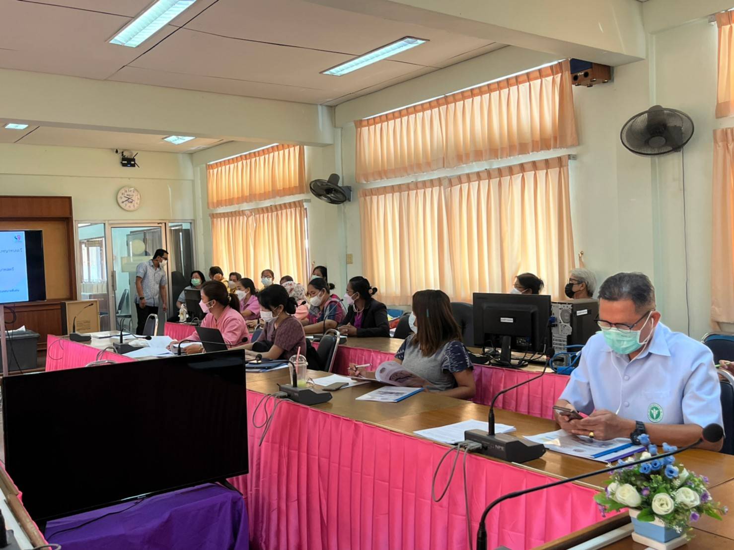 ???130 ปี กระทรวงมหาดไทย ? ฉะเชิงเทรา : แม่น้ำบางปะกงแหล่งชีวิต พระศักดิ์สิทธิ์หลวงพ่อโสธร พระยาศรีสุนทรปราชญ์ภาษาไทย เขาอ่างฤาไนป่าสมบูรณ์ ? ? “พช.ฉะเชิงเทรา​ ดำเนินการคัดเลือกคนกองทุนพัฒนาบทบาทสตรี​ระดับจังหวัด” พช.ฉะเชิงเทรา และคณะกรรมการคัดเลือกคนกองทุนพัฒนาบทบาทสตรี​ ลงพื้นที่พิจารณาคัดเลือกคนกองทุนพัฒนาบทบาทสตรีระดับจังหวัด​ ประจำปี​ 2565