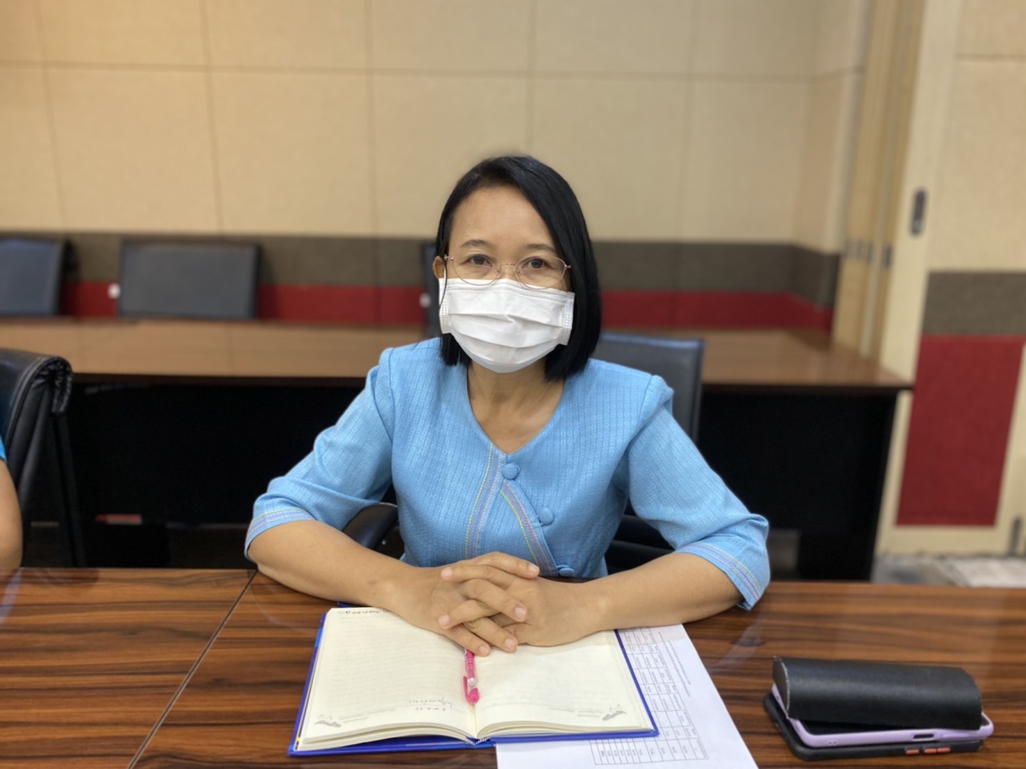 ???130 ปี กระทรวงมหาดไทย ? ฉะเชิงเทรา : แม่น้ำบางปะกงแหล่งชีวิต พระศักดิ์สิทธิ์หลวงพ่อโสธร พระยาศรีสุนทรปราชญ์ภาษาไทย เขาอ่างฤาไนป่าสมบูรณ์ ? ?  ??พช.ฉะเชิงเทรา ประชุมคณะกรรมการการดำเนินการคัดสรรฯ คณะทำงานพิจารณา ตรวจสอบและกลั่นกรองผลิตภัณฑ์ และคณะทำงานการคัดสรรสุดยอดหนึ่งตำบล หนึ่งผลิตภัณฑ์ไทย ปี พ.ศ.2565 (OTOP PRODUCT CHAMPION : OPC) ระดับจังหวัด ครั้งที่ 1/2565