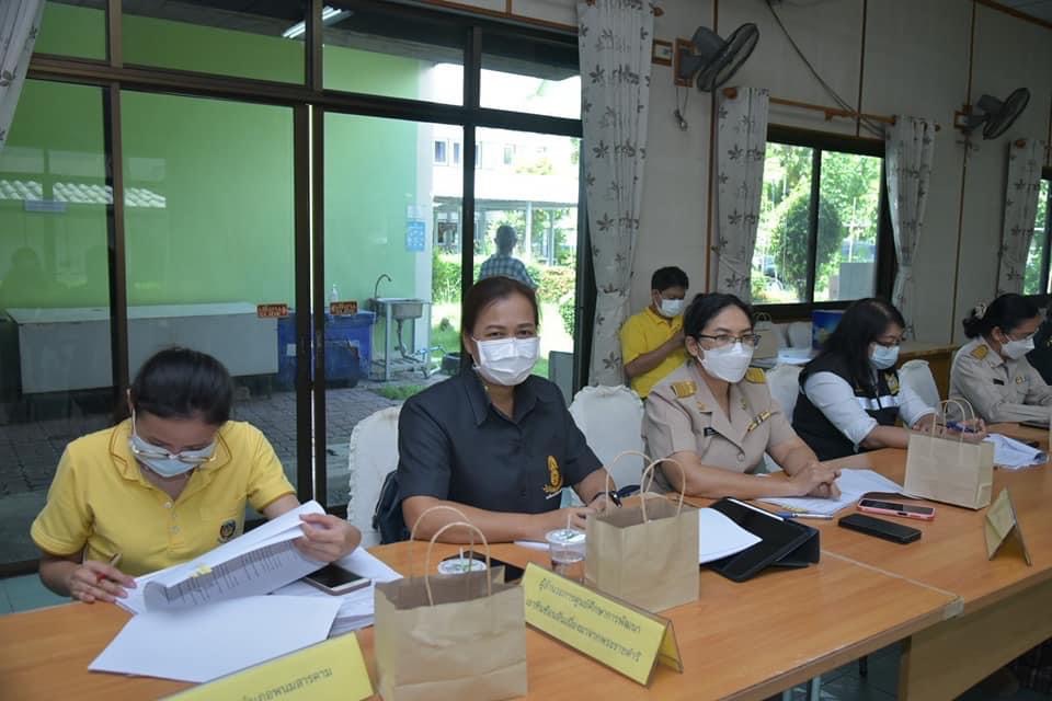 ???130 ปี กระทรวงมหาดไทย ? ฉะเชิงเทรา : แม่น้ำบางปะกงแหล่งชีวิต พระศักดิ์สิทธิ์หลวงพ่อโสธร พระยาศรีสุนทรปราชญ์ภาษาไทย เขาอ่างฤาไนป่าสมบูรณ์ ? ? ??พช.ฉะเชิงเทรา ประชุมคณะกรรมการคัดเลือกหมู่บ้านต้นแบบการน้อมนำแนวพระราชดำริ ระดับจังหวัด ครั้งที่ 2/2565 โครงการ 9 : 10 ปฏิบัติบูชา “สืบสาน รักษา ต่อยอด” เพื่อการพัฒนาชุมชน ประจำปี 2565