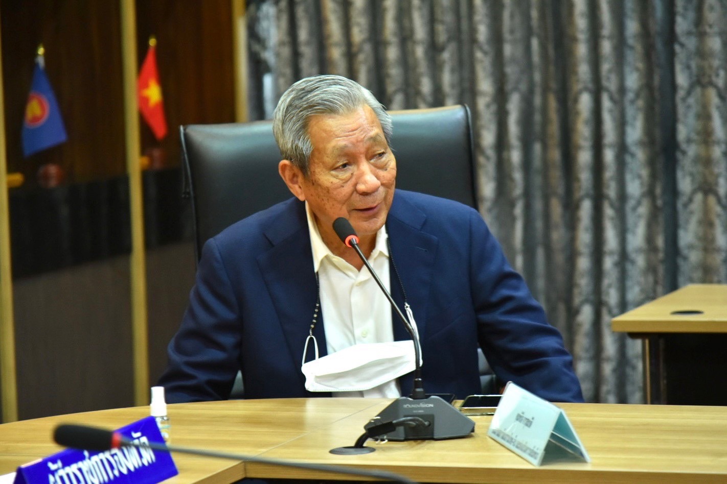 ???130 ปี กระทรวงมหาดไทย ? ฉะเชิงเทรา : แม่น้ำบางปะกงแหล่งชีวิต พระศักดิ์สิทธิ์หลวงพ่อโสธร พระยาศรีสุนทรปราชญ์ภาษาไทย เขาอ่างฤาไนป่าสมบูรณ์ ? ? ???พช.ฉะเชิงเทรา ร่วมรับมอบหนังสือและนิตยสารในเครือมติชน พ็อกเก็ตบุ๊ค และนิตยสารศิลปวัฒนธรรม ในเครือมติชน ภายใต้โครงการ“ส่งมอบความรู้สู่สังคมไทย”