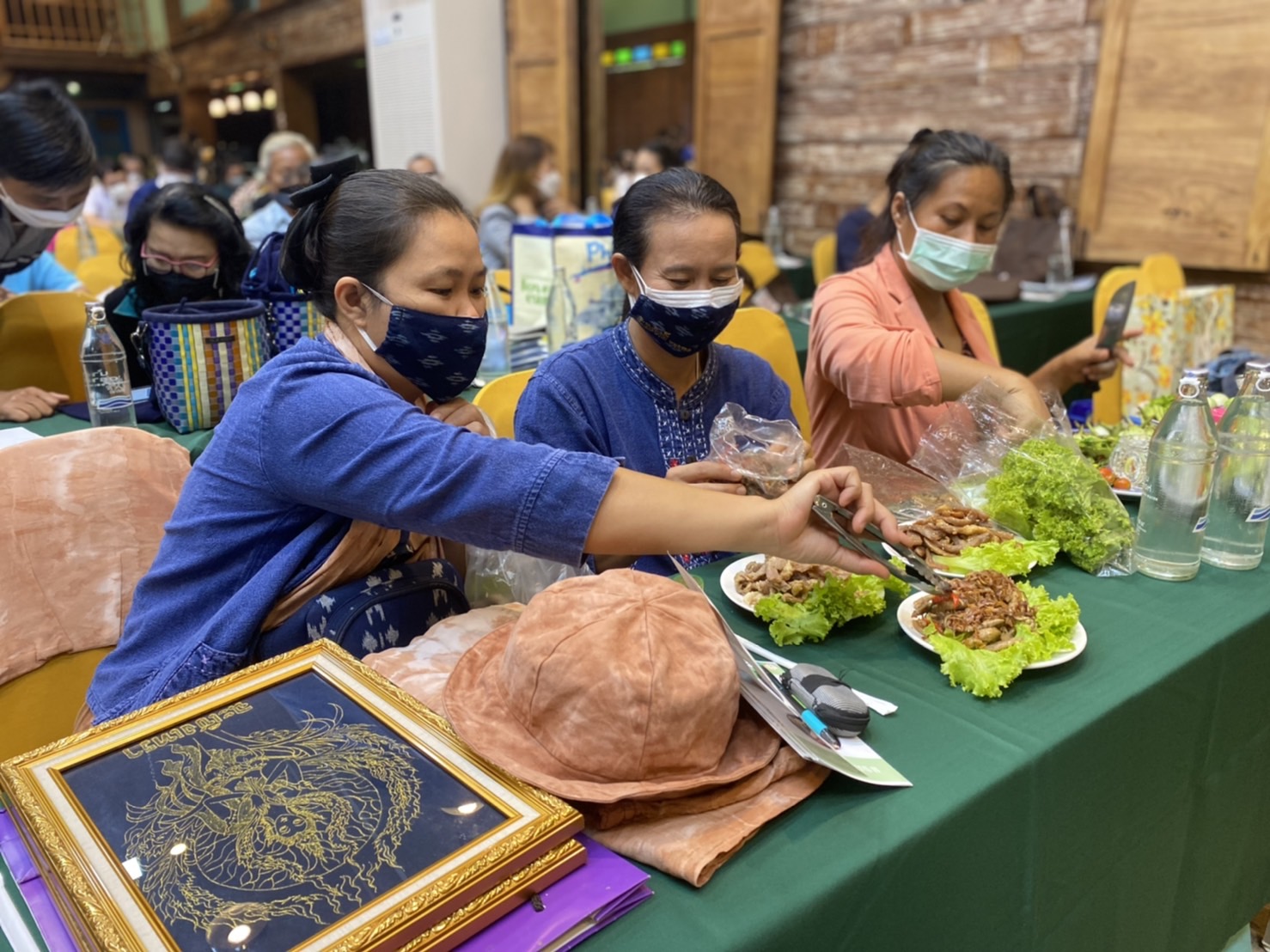 ???130 ปี กระทรวงมหาดไทย ? ฉะเชิงเทรา : แม่น้ำบางปะกงแหล่งชีวิต พระศักดิ์สิทธิ์หลวงพ่อโสธร พระยาศรีสุนทรปราชญ์ภาษาไทย เขาอ่างฤาไนป่าสมบูรณ์ ? ? ???จังหวัดฉะเชิงเทรา ดำเนินการโครงการการคัดสรรสุดยอดหนึ่งตำบล หนึ่งผลิตภัณฑ์ไทย ปี พ.ศ. 2565 (OTOP Product Champion : OPC) ระดับจังหวัด