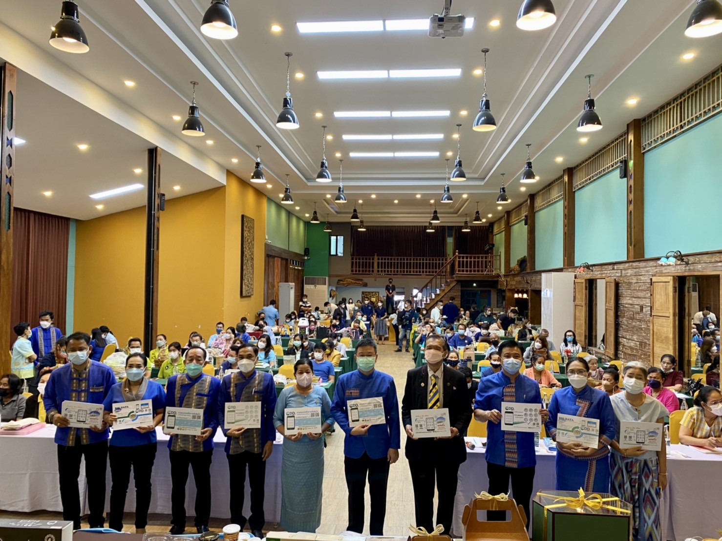 ??พช.ฉะเชิงเทรา ประชาสัมพันธ์เชิญชวนให้ ผู้ผลิต ผู้ประกอบการ OTOP ร่วมใช้งานแอปพลิเคชั่น “Click ชุมชน”