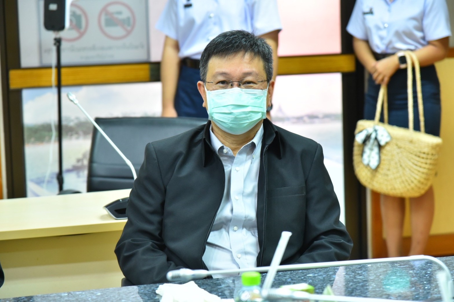 ???130 ปี กระทรวงมหาดไทย ? ฉะเชิงเทรา : แม่น้ำบางปะกงแหล่งชีวิต พระศักดิ์สิทธิ์หลวงพ่อโสธร พระยาศรีสุนทรปราชญ์ภาษาไทย เขาอ่างฤาไนป่าสมบูรณ์ ? ? ???พช.ฉะเชิงเทรา ร่วมเป็นสักขีพยานในการจับสลากผู้ได้รับคัดเลือกขึ้นบัญชีสำรองเป็นตัวแทนจำหน่ายสลากกินแบ่งรัฐบาล ของจังหวัดฉะเชิงเทรา