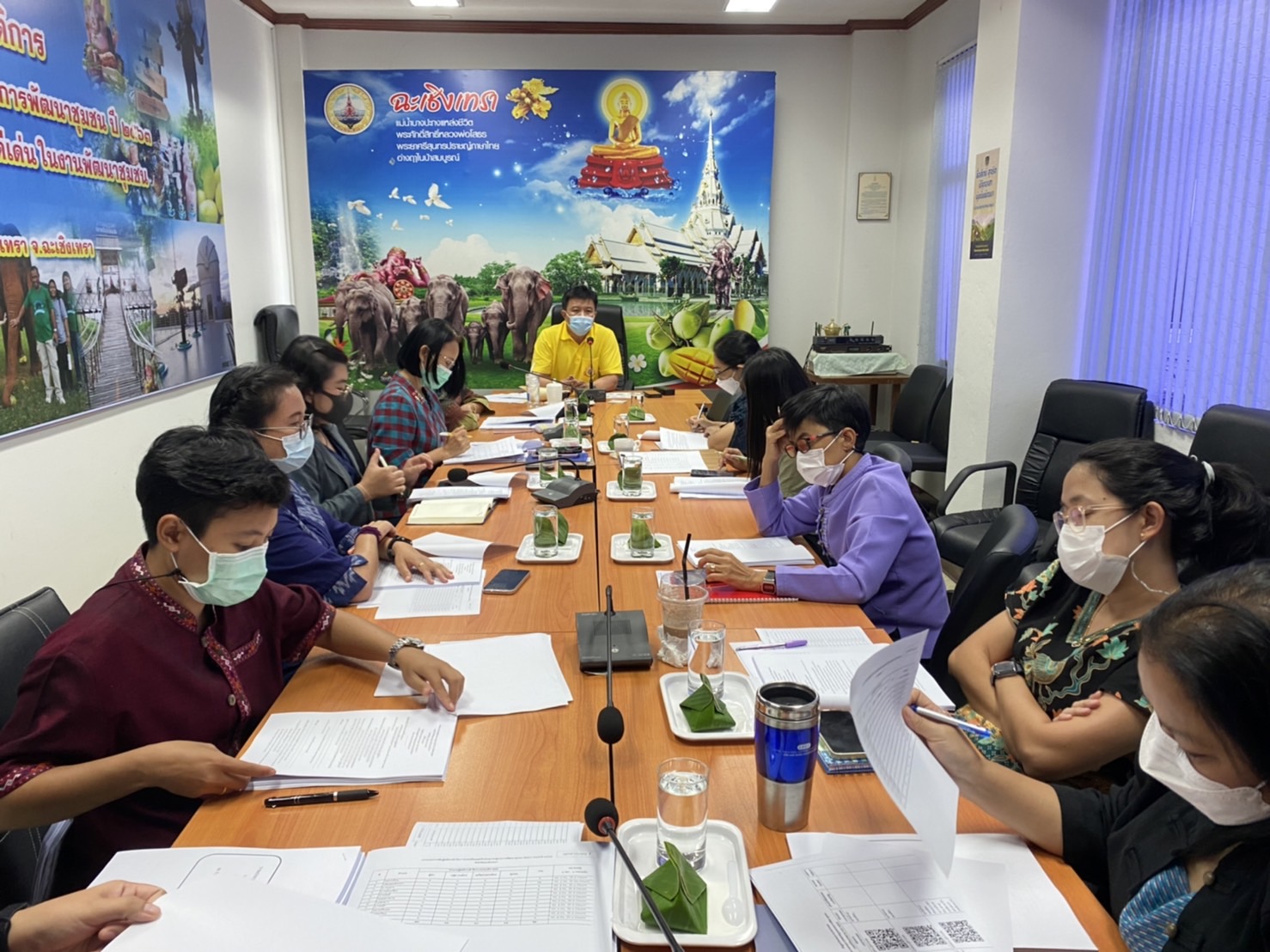 ???130 ปี กระทรวงมหาดไทย ? ฉะเชิงเทรา : แม่น้ำบางปะกงแหล่งชีวิต พระศักดิ์สิทธิ์หลวงพ่อโสธร พระยาศรีสุนทรปราชญ์ภาษาไทย เขาอ่างฤาไนป่าสมบูรณ์ ? ? ???‍??‍?พช.ฉะเชิงเทรา ประชุมผู้อำนวยการกลุ่มงาน/นักวิชาการพัฒนาชุมชน และเจ้าหน้าที่พัฒนาชุมชน จังหวัดฉะเชิงเทรา ประจําเดือน พฤษภาคม 2565 ครั้งที่ 5/2566