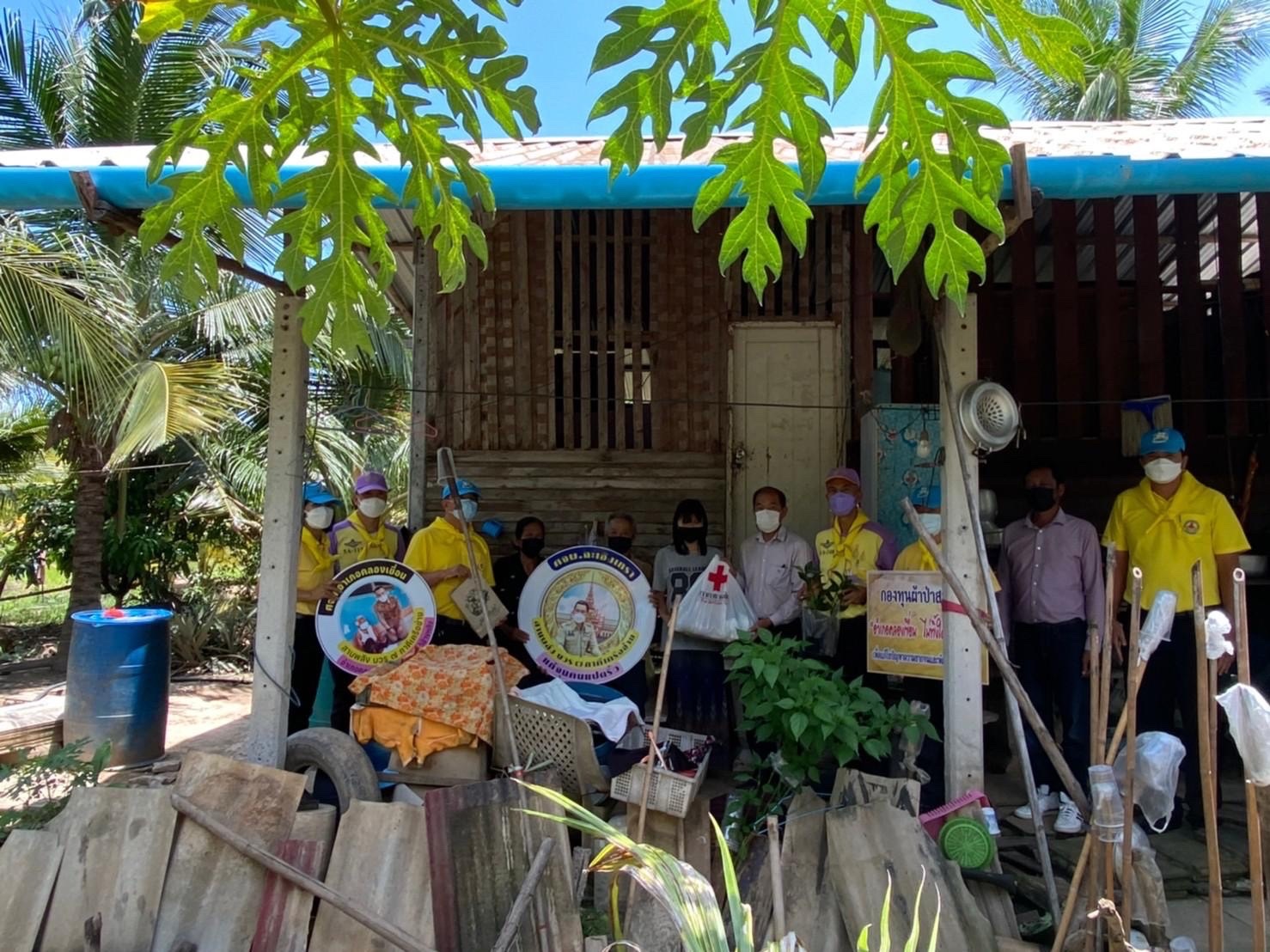 ???130 ปี กระทรวงมหาดไทย ? ฉะเชิงเทรา : แม่น้ำบางปะกงแหล่งชีวิต พระศักดิ์สิทธิ์หลวงพ่อโสธร พระยาศรีสุนทรปราชญ์ภาษาไทย เขาอ่างฤาไนป่าสมบูรณ์ ? ? “สานพลัง บวร ร่วมแรง 7 ภาคีเครือข่าย แก้จนคนแปดริ้ว” พช.ฉะเชิงเทรา ลงพื้นที่ติดตามความก้าวหน้าการขับเคลื่อนการดำเนินงานขจัดความยากจนและพัฒนาคน ทุกช่วงวัยอย่างยั่งยืนตามหลักปรัชญาของเศรษฐกิจพอเพียง (ศจพ.) ในระดับพื้นที่