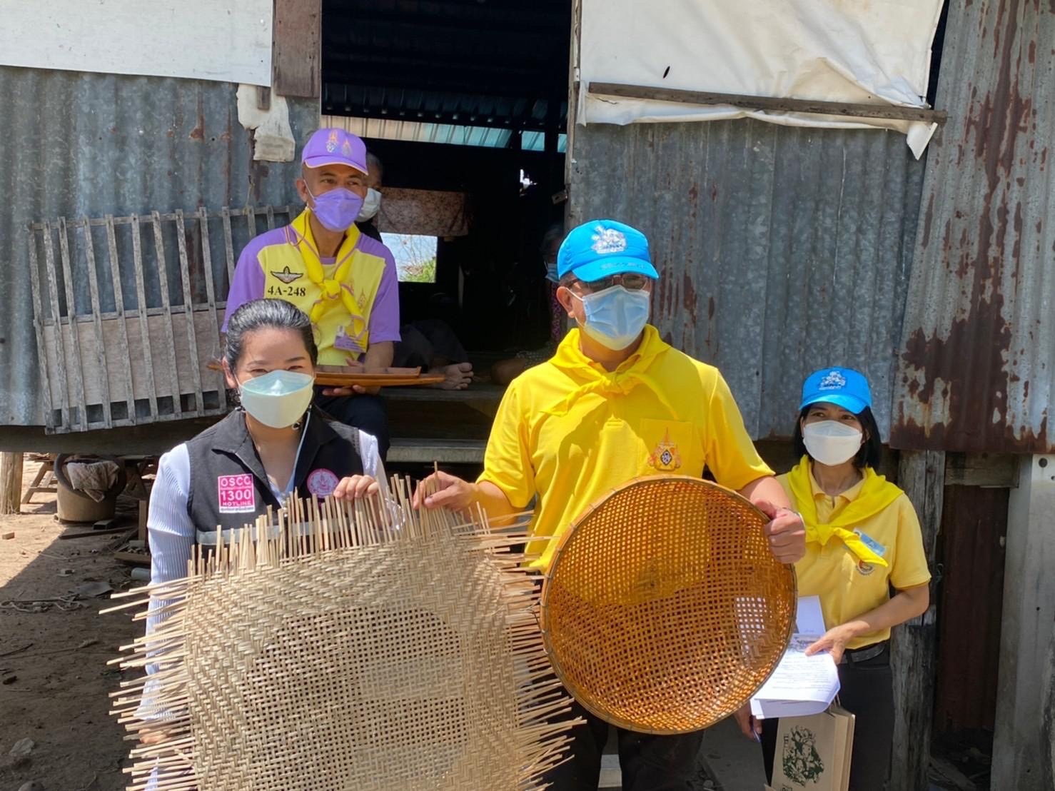 ???130 ปี กระทรวงมหาดไทย ? ฉะเชิงเทรา : แม่น้ำบางปะกงแหล่งชีวิต พระศักดิ์สิทธิ์หลวงพ่อโสธร พระยาศรีสุนทรปราชญ์ภาษาไทย เขาอ่างฤาไนป่าสมบูรณ์ ? ? “สานพลัง บวร ร่วมแรง 7 ภาคีเครือข่าย แก้จนคนแปดริ้ว” พช.ฉะเชิงเทรา ลงพื้นที่ติดตามความก้าวหน้าการขับเคลื่อนการดำเนินงานขจัดความยากจนและพัฒนาคน ทุกช่วงวัยอย่างยั่งยืนตามหลักปรัชญาของเศรษฐกิจพอเพียง (ศจพ.) ในระดับพื้นที่