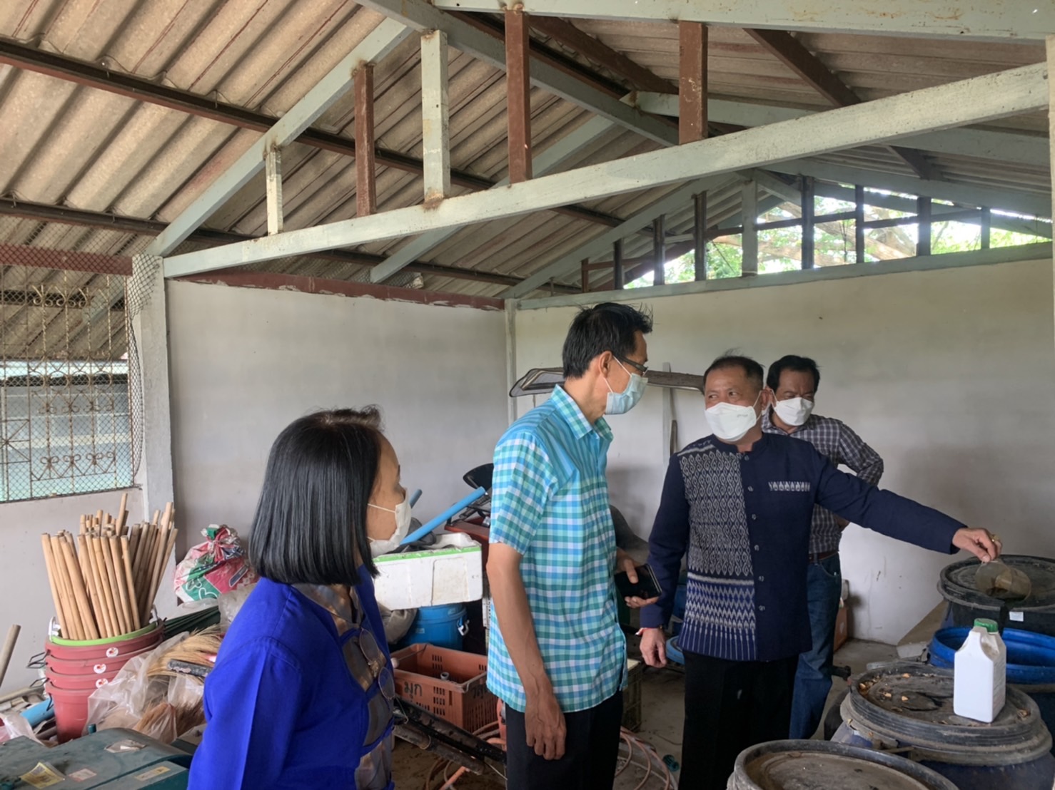 ?สพจ.ฉะเชิงเทราลงพื้นที่ให้คำแนะนำและเตรียมความพร้อมการประกวดหมู่บ้านต้นแบบการน้อมนำแนวพระราชดำริไปประยุกต์ใช้ โครงการ 9:10 ปฏิบัติบูชา “สืบสาน รักษา ต่อยอด” เพื่อพัฒนาชุมชน ประจำปี 2565