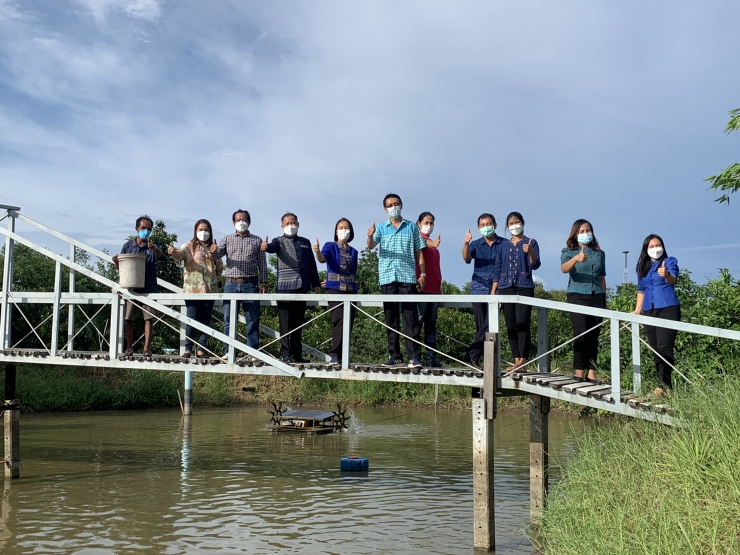 ?สพจ.ฉะเชิงเทราลงพื้นที่ให้คำแนะนำและเตรียมความพร้อมการประกวดหมู่บ้านต้นแบบการน้อมนำแนวพระราชดำริไปประยุกต์ใช้ โครงการ 9:10 ปฏิบัติบูชา “สืบสาน รักษา ต่อยอด” เพื่อพัฒนาชุมชน ประจำปี 2565