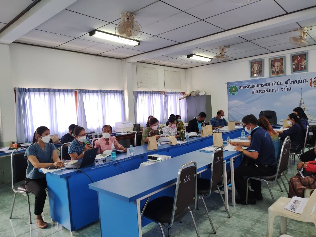 ???130 ปี กระทรวงมหาดไทย ? ฉะเชิงเทรา : แม่น้ำบางปะกงแหล่งชีวิต พระศักดิ์สิทธิ์หลวงพ่อโสธร พระยาศรีสุนทรปราชญ์ภาษาไทย เขาอ่างฤาไนป่าสมบูรณ์ ? ? “พช.ฉะเชิงเทรา​ ดำเนินการคัดเลือกคนกองทุนพัฒนาบทบาทสตรี​ระดับจังหวัด” พช.ฉะเชิงเทรา และคณะกรรมการคัดเลือกคนกองทุนพัฒนาบทบาทสตรี​ ลงพื้นที่พิจารณาคัดเลือกคนกองทุนพัฒนาบทบาทสตรีระดับจังหวัด​ ประจำปี​ 2565