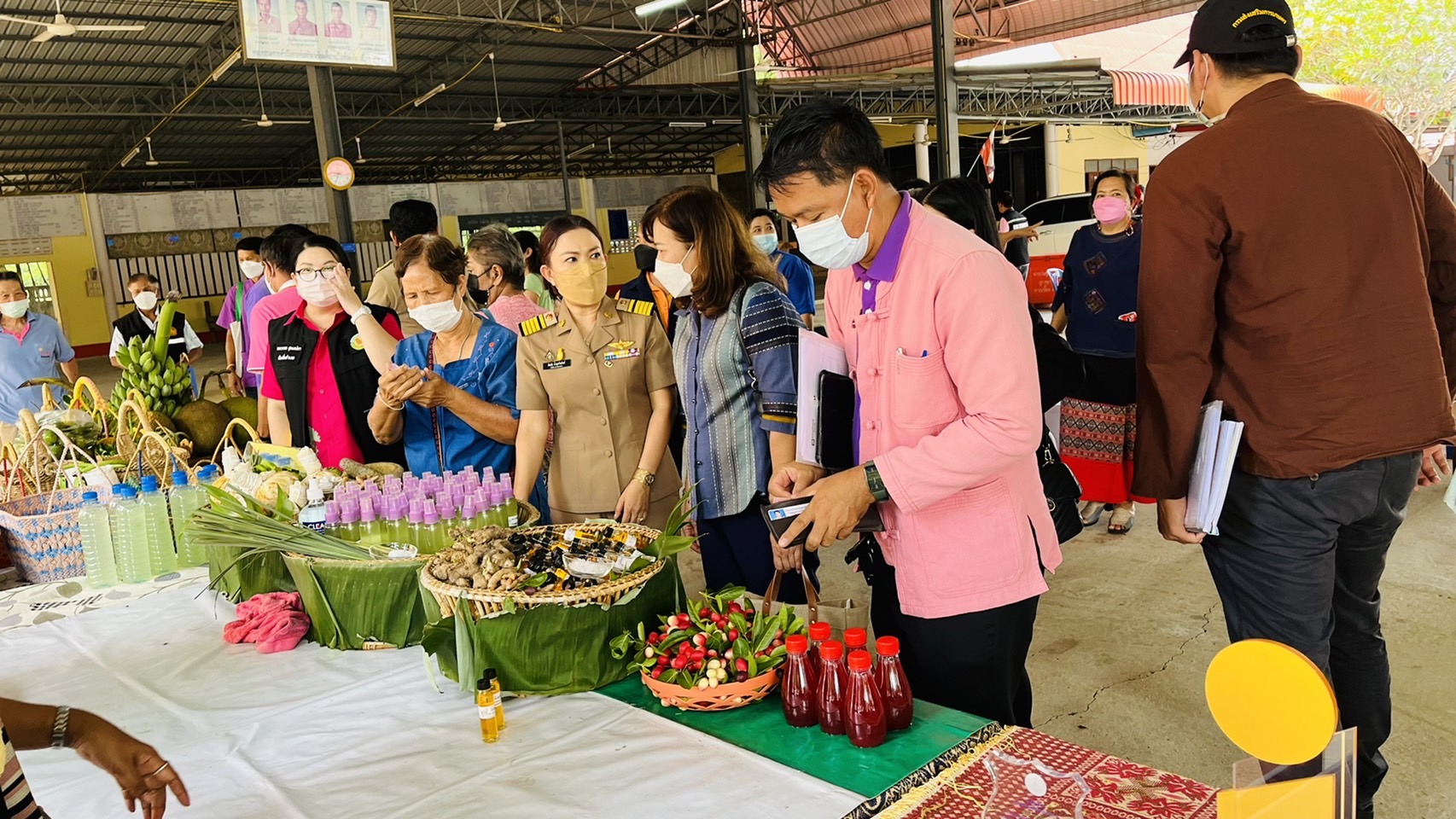 ???130 ปี กระทรวงมหาดไทย ? ฉะเชิงเทรา : “ เมืองน่าอยู่ น่าเที่ยว น่าลงทุน” พช.ฉะเชิงเทรา  ?ลงพื้นที่คัดสรรกิจกรรมพัฒนาชุมชนดีเด่นระดับจังหวัด ประจำปี 2565?