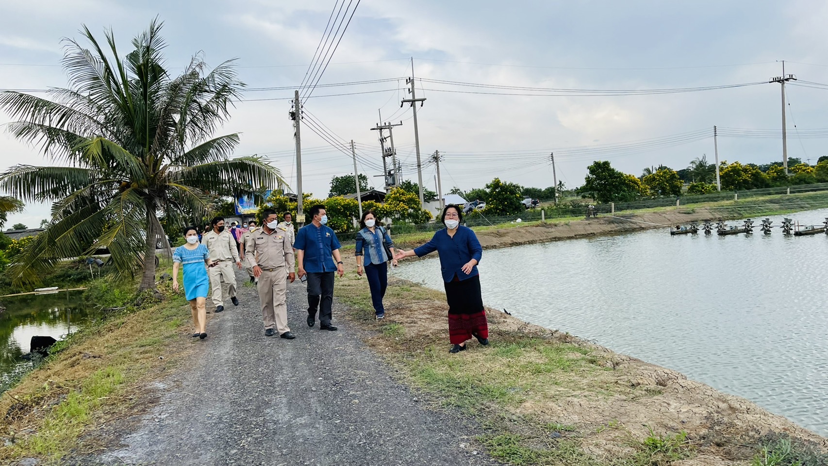 ???130 ปี กระทรวงมหาดไทย ? ฉะเชิงเทรา : “ เมืองน่าอยู่ น่าเที่ยว น่าลงทุน” พช.ฉะเชิงเทรา  ?ลงพื้นที่คัดสรรกิจกรรมพัฒนาชุมชนดีเด่นระดับจังหวัด ประจำปี 2565?