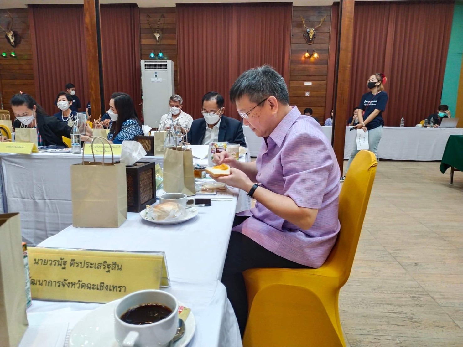 ???130 ปี กระทรวงมหาดไทย ? ฉะเชิงเทรา : แม่น้ำบางปะกงแหล่งชีวิต พระศักดิ์สิทธิ์หลวงพ่อโสธร พระยาศรีสุนทรปราชญ์ภาษาไทย เขาอ่างฤาไนป่าสมบูรณ์ ? ? ??‍♂️?พช.ฉะเชิงเทรา ประชุมคณะกรรมการเครือข่ายองค์ความรู้ (Knowledge – Based OTOP: KBO) จังหวัดฉะเชิงเทรา ครั้งที่ 2/2565