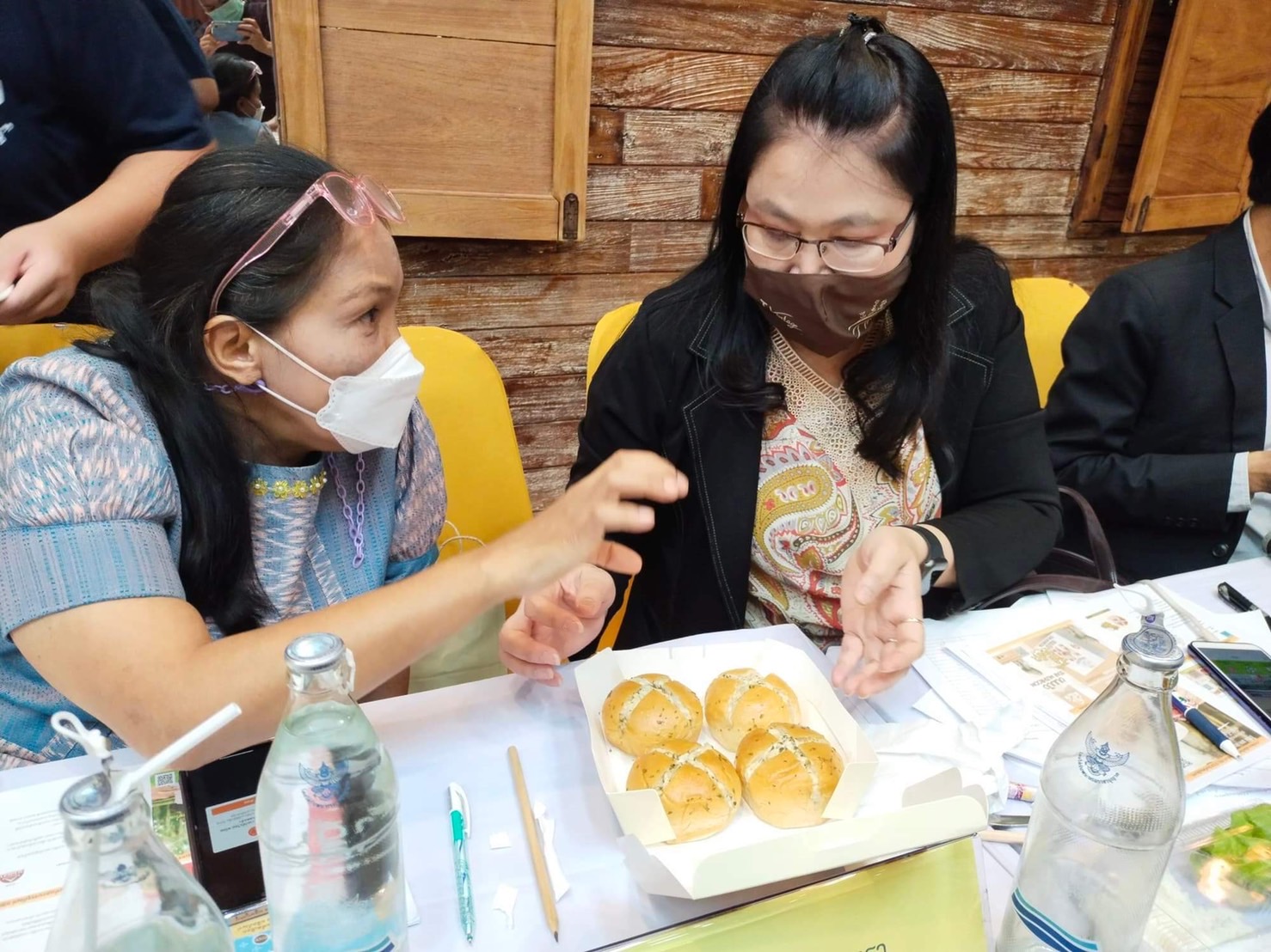 ???130 ปี กระทรวงมหาดไทย ? ฉะเชิงเทรา : แม่น้ำบางปะกงแหล่งชีวิต พระศักดิ์สิทธิ์หลวงพ่อโสธร พระยาศรีสุนทรปราชญ์ภาษาไทย เขาอ่างฤาไนป่าสมบูรณ์ ? ? ??‍♂️?พช.ฉะเชิงเทรา ประชุมคณะกรรมการเครือข่ายองค์ความรู้ (Knowledge – Based OTOP: KBO) จังหวัดฉะเชิงเทรา ครั้งที่ 2/2565