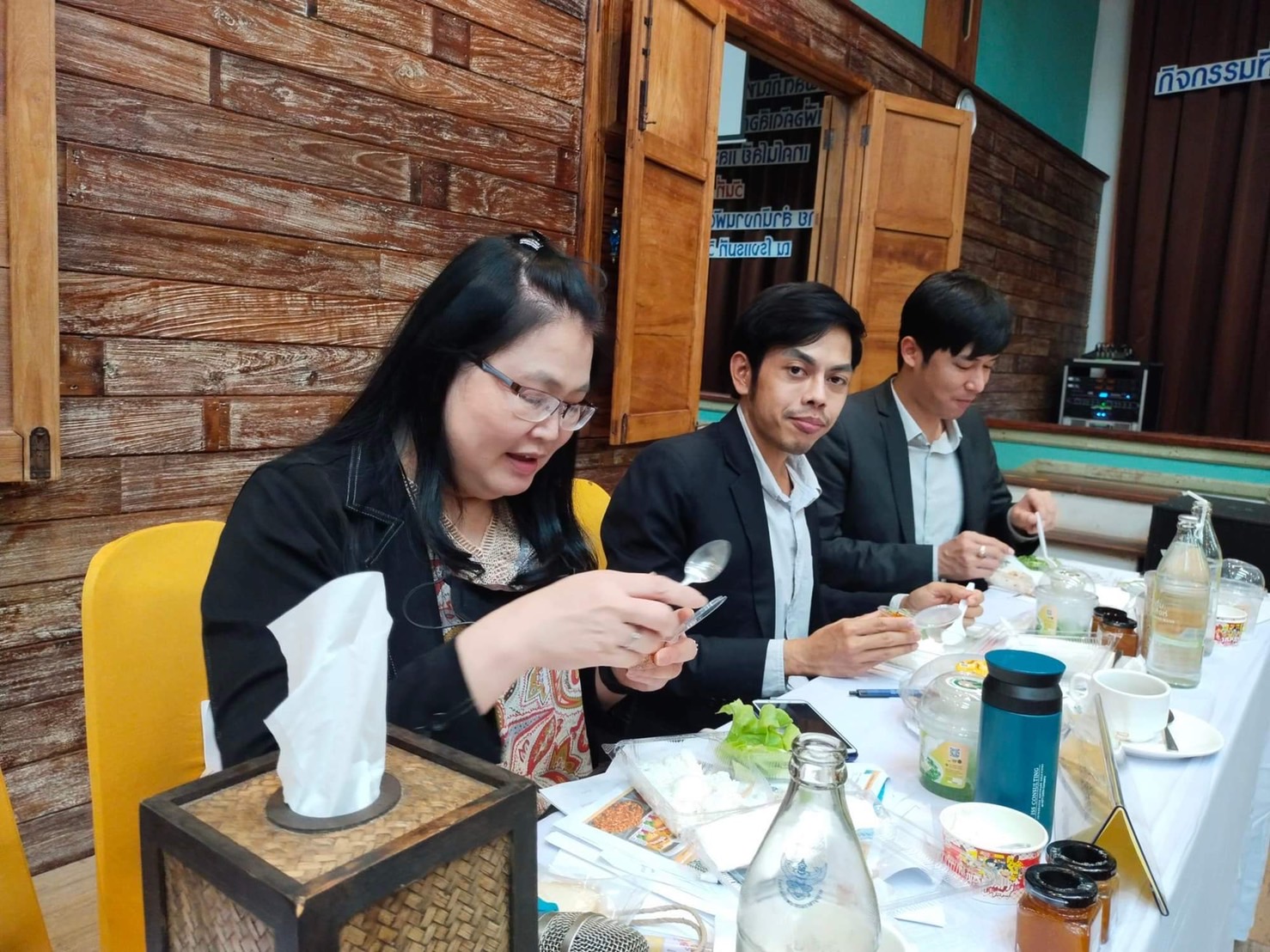 ???130 ปี กระทรวงมหาดไทย ? ฉะเชิงเทรา : แม่น้ำบางปะกงแหล่งชีวิต พระศักดิ์สิทธิ์หลวงพ่อโสธร พระยาศรีสุนทรปราชญ์ภาษาไทย เขาอ่างฤาไนป่าสมบูรณ์ ? ? ??‍♂️?พช.ฉะเชิงเทรา ประชุมคณะกรรมการเครือข่ายองค์ความรู้ (Knowledge – Based OTOP: KBO) จังหวัดฉะเชิงเทรา ครั้งที่ 2/2565