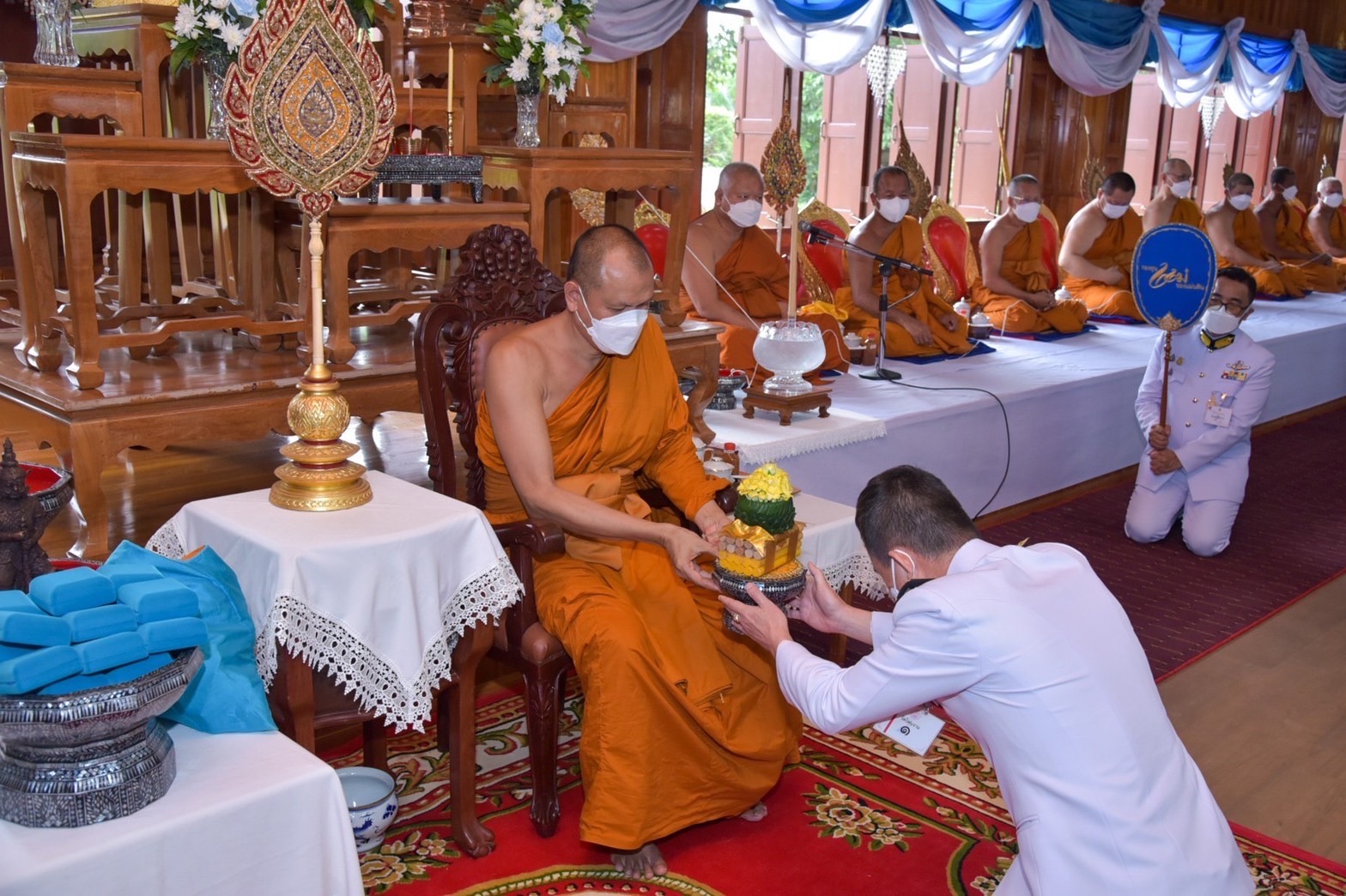 ???130 ปี กระทรวงมหาดไทย ? ฉะเชิงเทรา : แม่น้ำบางปะกงแหล่งชีวิต พระศักดิ์สิทธิ์หลวงพ่อโสธร พระยาศรีสุนทรปราชญ์ภาษาไทย เขาอ่างฤาไนป่าสมบูรณ์ ? ? ??‍??พช.ฉะเชิงเทรา จัดโครงการ “90 พรรษา 999 สมทบทุนศรัทธา ทุนปัญญา กองทุนแม่ของแผ่นดิน ทุนตั้งต้นแห่งความดีงาม ในโอกาสที่ สมเด็จพระนางเจ้าสิริกิติ์ พระบรมราชินีนาถ พระบรมราชชนนีพันปีหลวง ทรงพระกรุณาโปรดเกล้าฯ พระราชทานเงินจากพระปัญญาวิสุทธิโมลี ถวายให้กองทุนแม่ของแผ่นดินหมู่บ้านภูเขาทอง และพิธีทอดผ้าป่าการกุศล สมทบกองทุนแม่ของแผ่นดินฯ ในงานทำบุญอายุวัฒนมงคลครบ 51 ปี พระปัญญาวิสุทธิโมลี เจ้าคณะจังหวัดลพบุรี (ธรรมยุต) เจ้าอาวาสวัดพระนางจามเทวี และผู้รักษาการแทนเจ้าอาวาสวัดโพนงาม