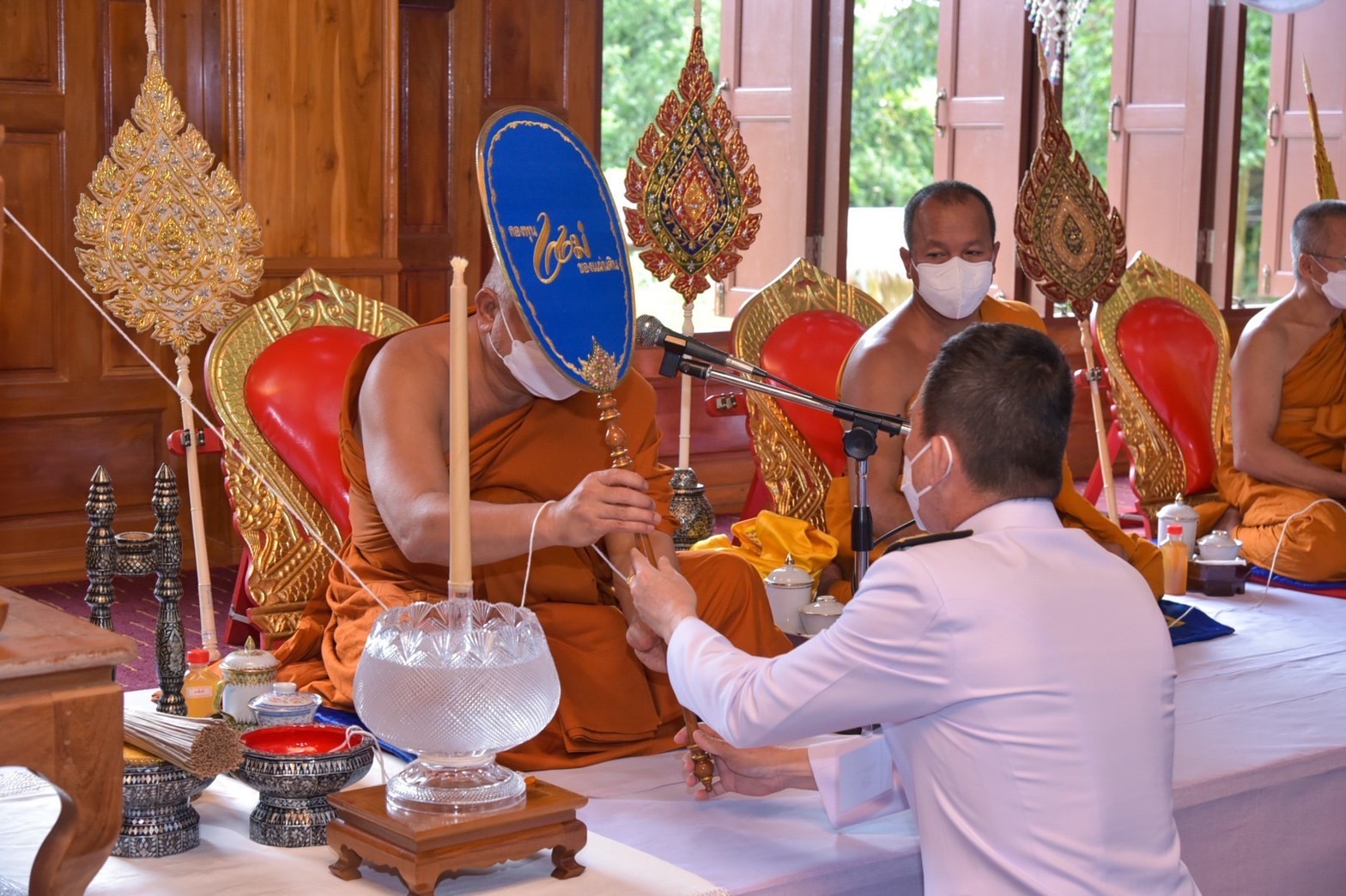 ???130 ปี กระทรวงมหาดไทย ? ฉะเชิงเทรา : แม่น้ำบางปะกงแหล่งชีวิต พระศักดิ์สิทธิ์หลวงพ่อโสธร พระยาศรีสุนทรปราชญ์ภาษาไทย เขาอ่างฤาไนป่าสมบูรณ์ ? ? ??‍??พช.ฉะเชิงเทรา จัดโครงการ “90 พรรษา 999 สมทบทุนศรัทธา ทุนปัญญา กองทุนแม่ของแผ่นดิน ทุนตั้งต้นแห่งความดีงาม ในโอกาสที่ สมเด็จพระนางเจ้าสิริกิติ์ พระบรมราชินีนาถ พระบรมราชชนนีพันปีหลวง ทรงพระกรุณาโปรดเกล้าฯ พระราชทานเงินจากพระปัญญาวิสุทธิโมลี ถวายให้กองทุนแม่ของแผ่นดินหมู่บ้านภูเขาทอง และพิธีทอดผ้าป่าการกุศล สมทบกองทุนแม่ของแผ่นดินฯ ในงานทำบุญอายุวัฒนมงคลครบ 51 ปี พระปัญญาวิสุทธิโมลี เจ้าคณะจังหวัดลพบุรี (ธรรมยุต) เจ้าอาวาสวัดพระนางจามเทวี และผู้รักษาการแทนเจ้าอาวาสวัดโพนงาม