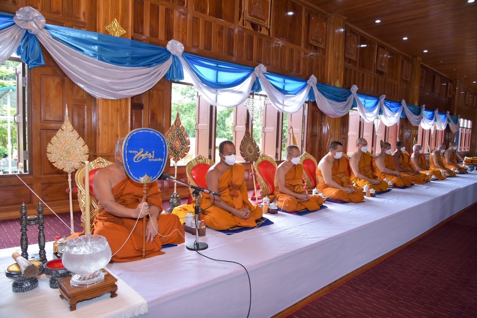 ???130 ปี กระทรวงมหาดไทย ? ฉะเชิงเทรา : แม่น้ำบางปะกงแหล่งชีวิต พระศักดิ์สิทธิ์หลวงพ่อโสธร พระยาศรีสุนทรปราชญ์ภาษาไทย เขาอ่างฤาไนป่าสมบูรณ์ ? ? ??‍??พช.ฉะเชิงเทรา จัดโครงการ “90 พรรษา 999 สมทบทุนศรัทธา ทุนปัญญา กองทุนแม่ของแผ่นดิน ทุนตั้งต้นแห่งความดีงาม ในโอกาสที่ สมเด็จพระนางเจ้าสิริกิติ์ พระบรมราชินีนาถ พระบรมราชชนนีพันปีหลวง ทรงพระกรุณาโปรดเกล้าฯ พระราชทานเงินจากพระปัญญาวิสุทธิโมลี ถวายให้กองทุนแม่ของแผ่นดินหมู่บ้านภูเขาทอง และพิธีทอดผ้าป่าการกุศล สมทบกองทุนแม่ของแผ่นดินฯ ในงานทำบุญอายุวัฒนมงคลครบ 51 ปี พระปัญญาวิสุทธิโมลี เจ้าคณะจังหวัดลพบุรี (ธรรมยุต) เจ้าอาวาสวัดพระนางจามเทวี และผู้รักษาการแทนเจ้าอาวาสวัดโพนงาม