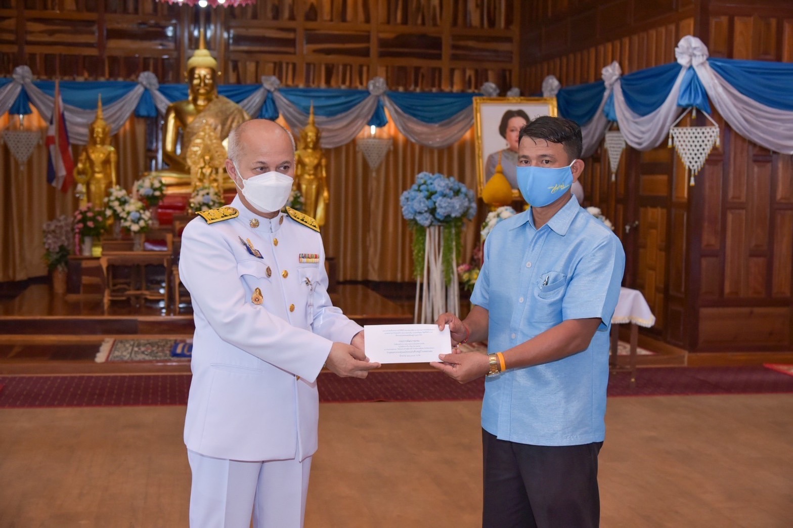 ???130 ปี กระทรวงมหาดไทย ? ฉะเชิงเทรา : แม่น้ำบางปะกงแหล่งชีวิต พระศักดิ์สิทธิ์หลวงพ่อโสธร พระยาศรีสุนทรปราชญ์ภาษาไทย เขาอ่างฤาไนป่าสมบูรณ์ ? ? ??‍??พช.ฉะเชิงเทรา จัดโครงการ “90 พรรษา 999 สมทบทุนศรัทธา ทุนปัญญา กองทุนแม่ของแผ่นดิน ทุนตั้งต้นแห่งความดีงาม ในโอกาสที่ สมเด็จพระนางเจ้าสิริกิติ์ พระบรมราชินีนาถ พระบรมราชชนนีพันปีหลวง ทรงพระกรุณาโปรดเกล้าฯ พระราชทานเงินจากพระปัญญาวิสุทธิโมลี ถวายให้กองทุนแม่ของแผ่นดินหมู่บ้านภูเขาทอง และพิธีทอดผ้าป่าการกุศล สมทบกองทุนแม่ของแผ่นดินฯ ในงานทำบุญอายุวัฒนมงคลครบ 51 ปี พระปัญญาวิสุทธิโมลี เจ้าคณะจังหวัดลพบุรี (ธรรมยุต) เจ้าอาวาสวัดพระนางจามเทวี และผู้รักษาการแทนเจ้าอาวาสวัดโพนงาม