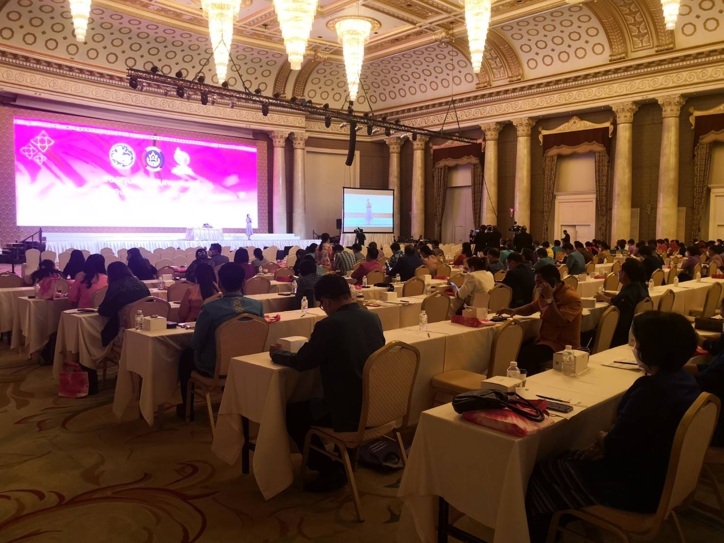 ???130 ปี กระทรวงมหาดไทย ? ฉะเชิงเทรา : แม่น้ำบางปะกงแหล่งชีวิต พระศักดิ์สิทธิ์หลวงพ่อโสธร พระยาศรีสุนทรปราชญ์ภาษาไทย เขาอ่างฤาไนป่าสมบูรณ์ ? ? ??‍?พช.ฉะเชิงเทรา ร่วมโครงการกองทุนพัฒนาบทบาทสตรี สร้างโอกาสด้านอาชีพ สร้างสรรค์บทบาทสตรี สู่ความเข้มแข็งในชุมชน